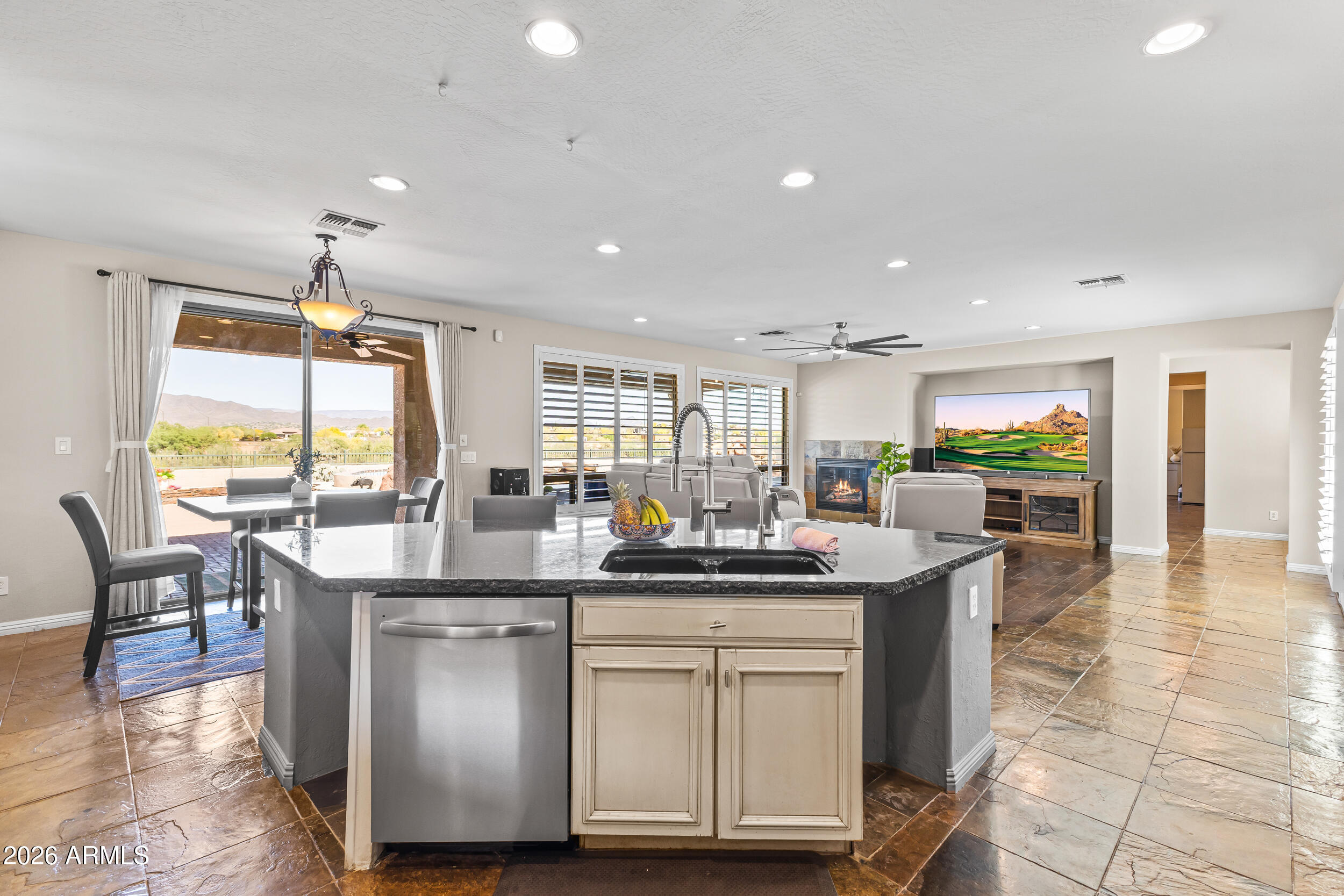 3622 W JORDON Lane