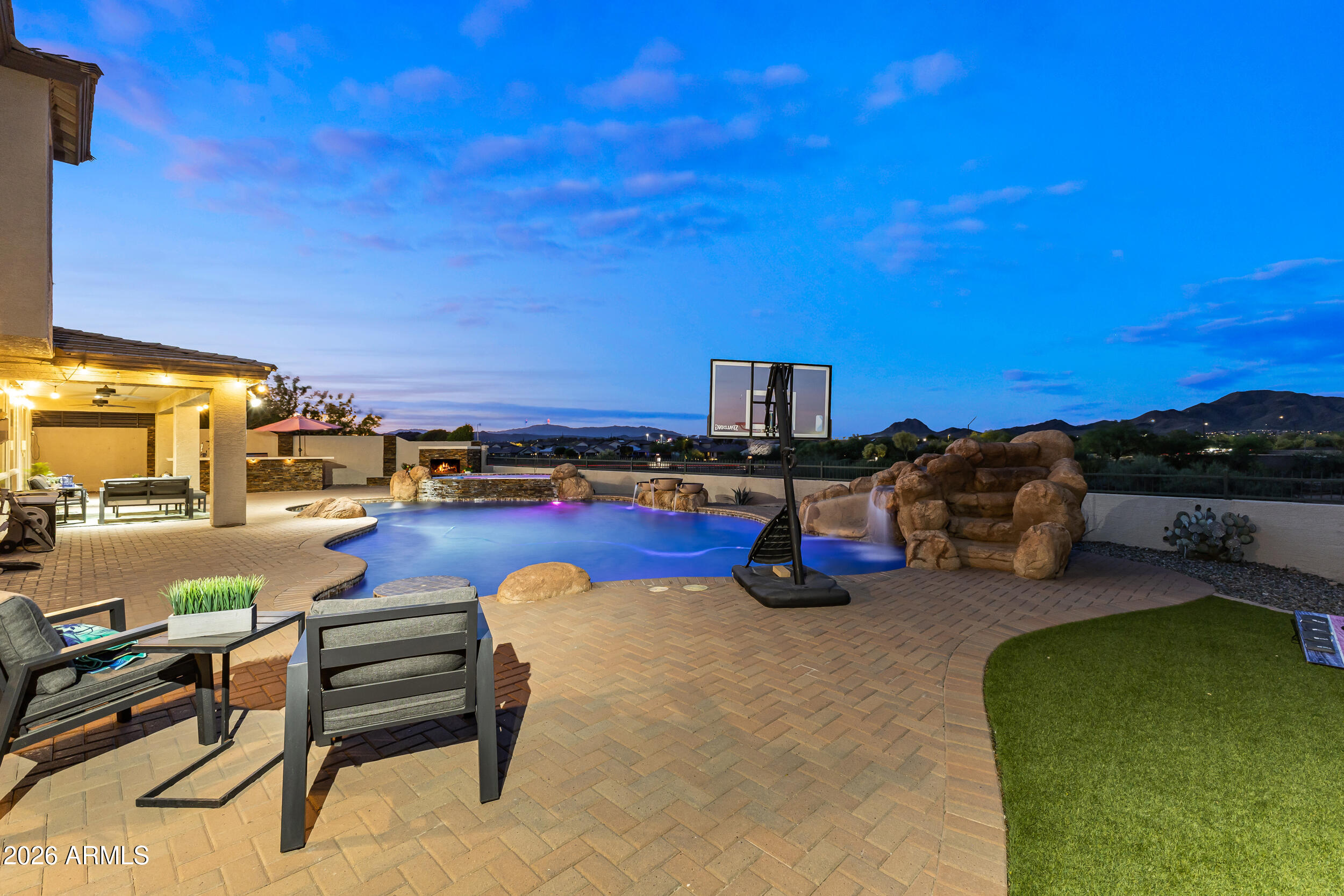 3622 W JORDON Lane