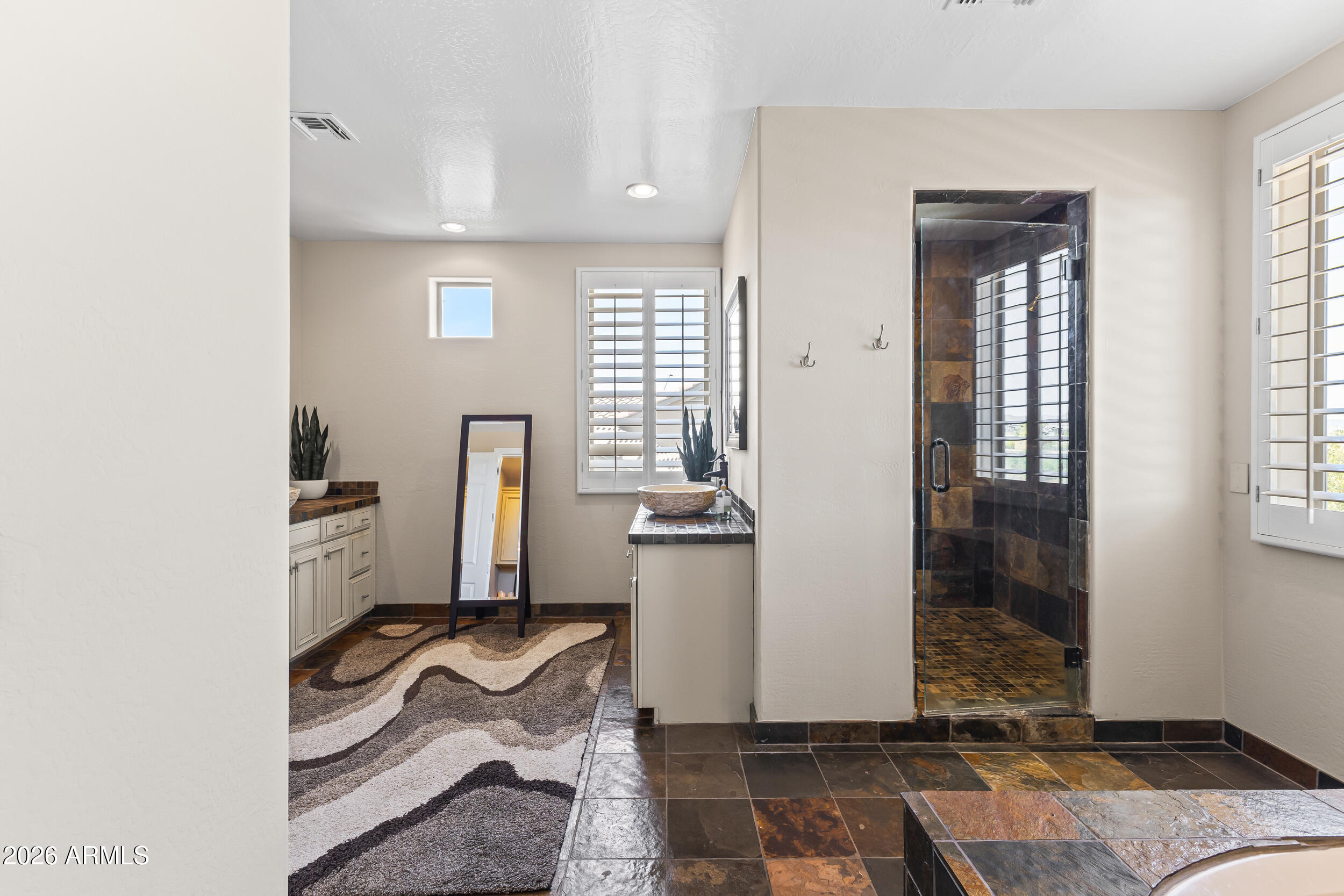 3622 W JORDON Lane