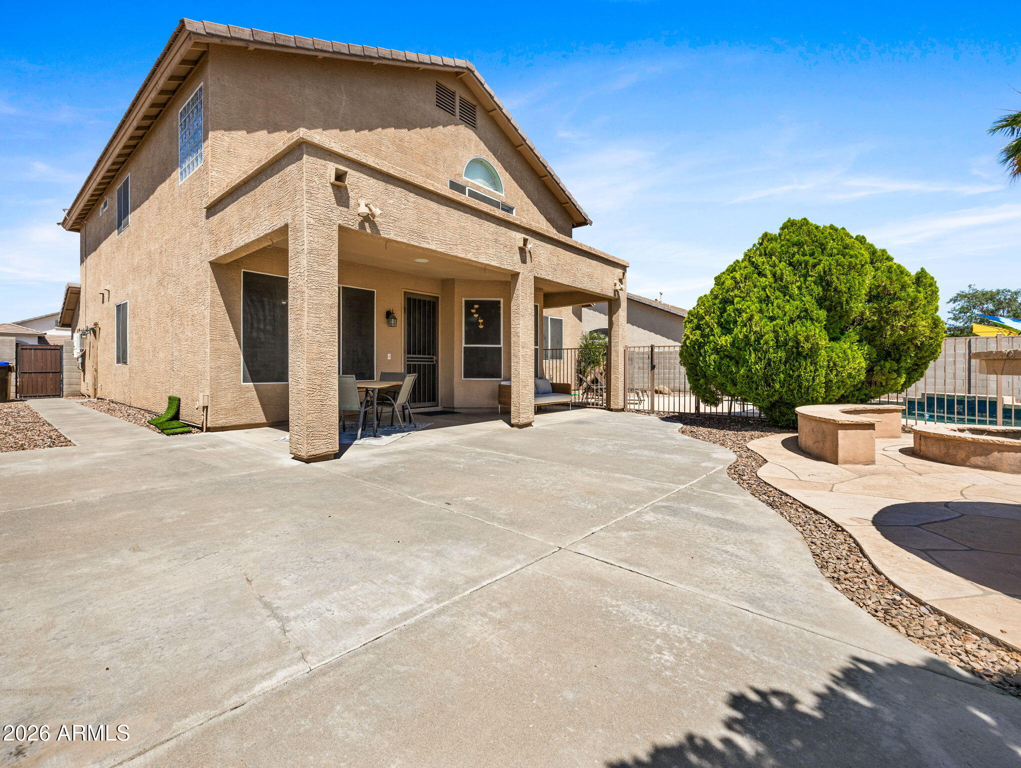 7821 W ROBIN Lane