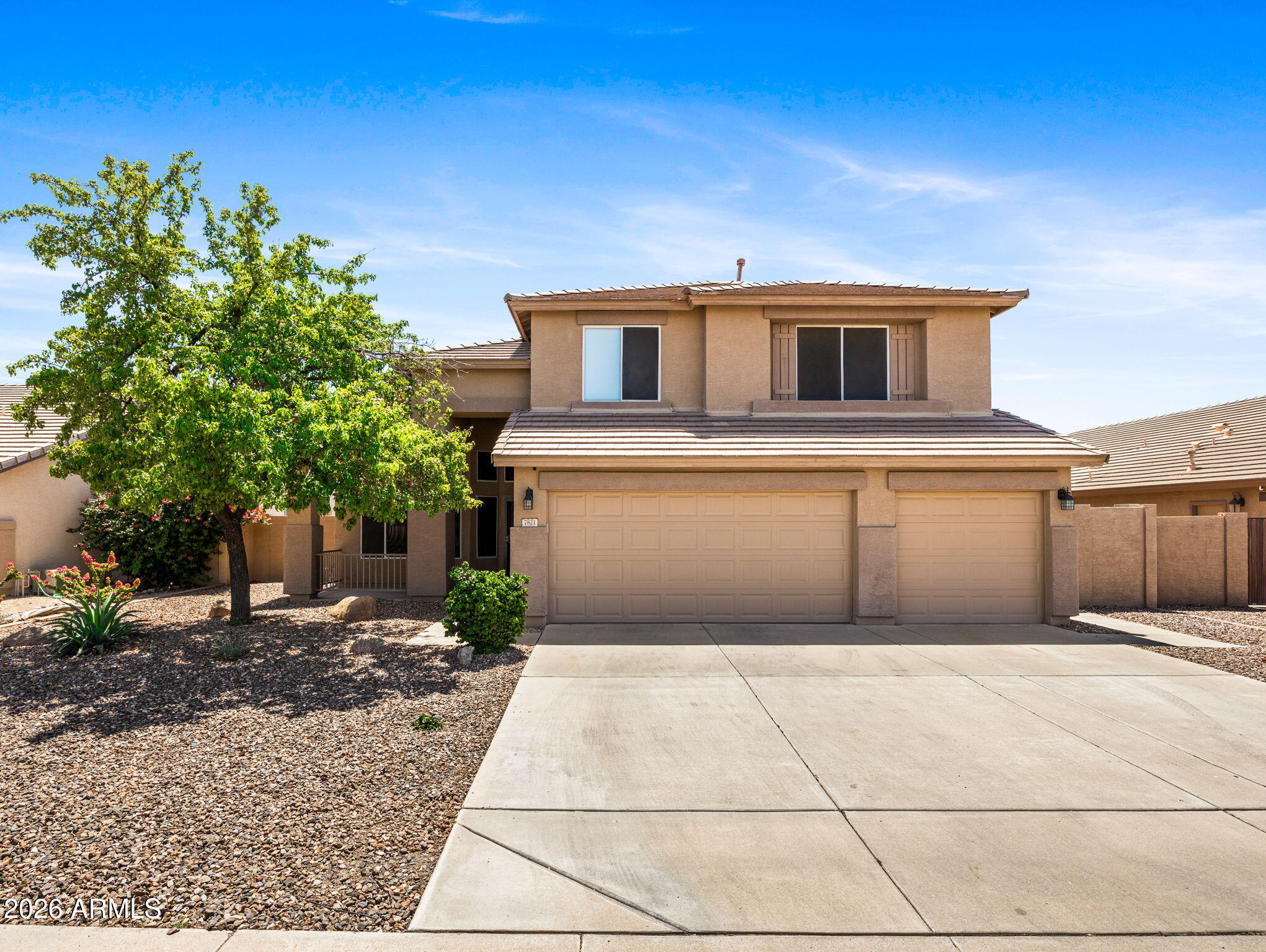 7821 W ROBIN Lane