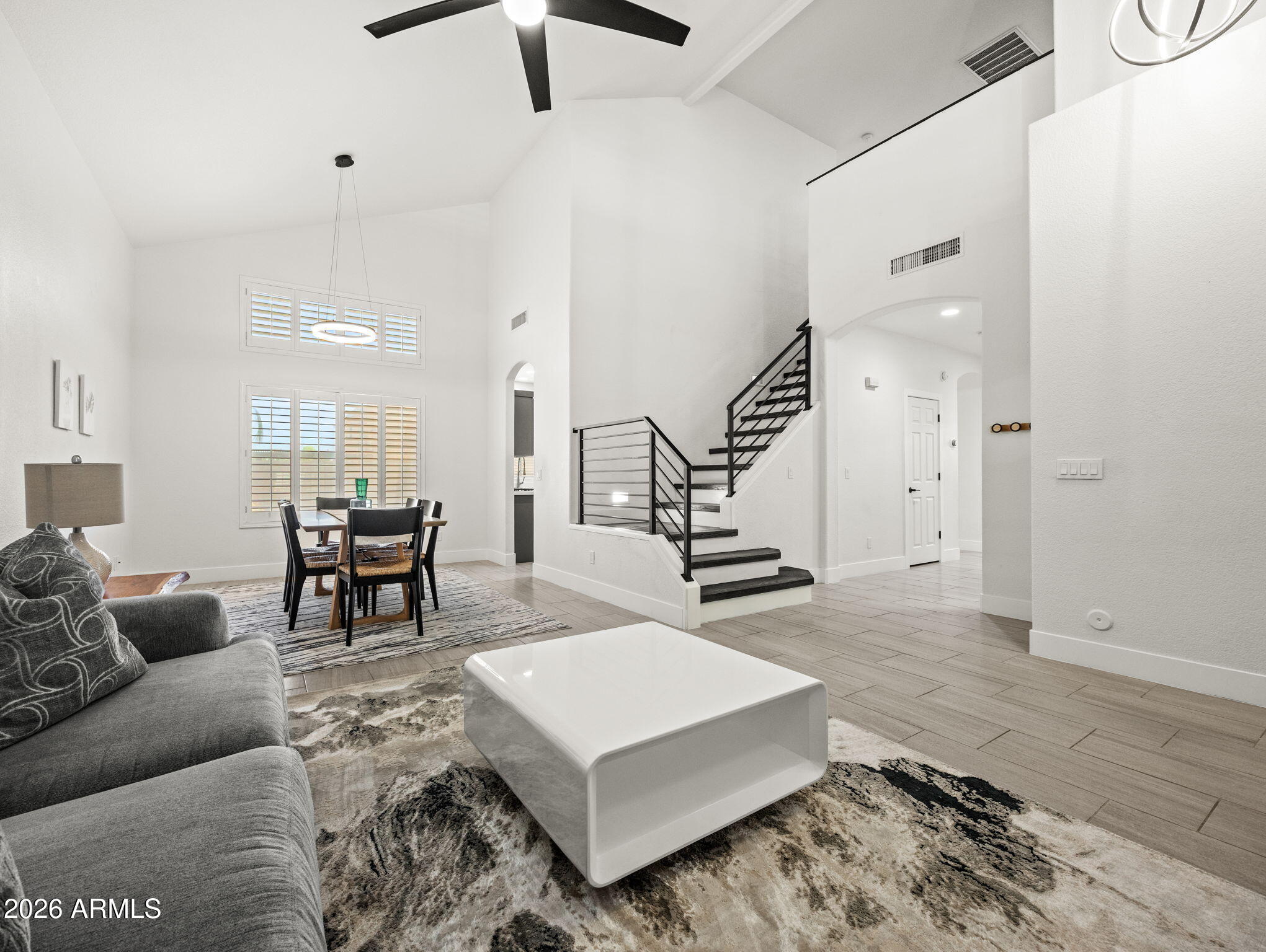7821 W ROBIN Lane