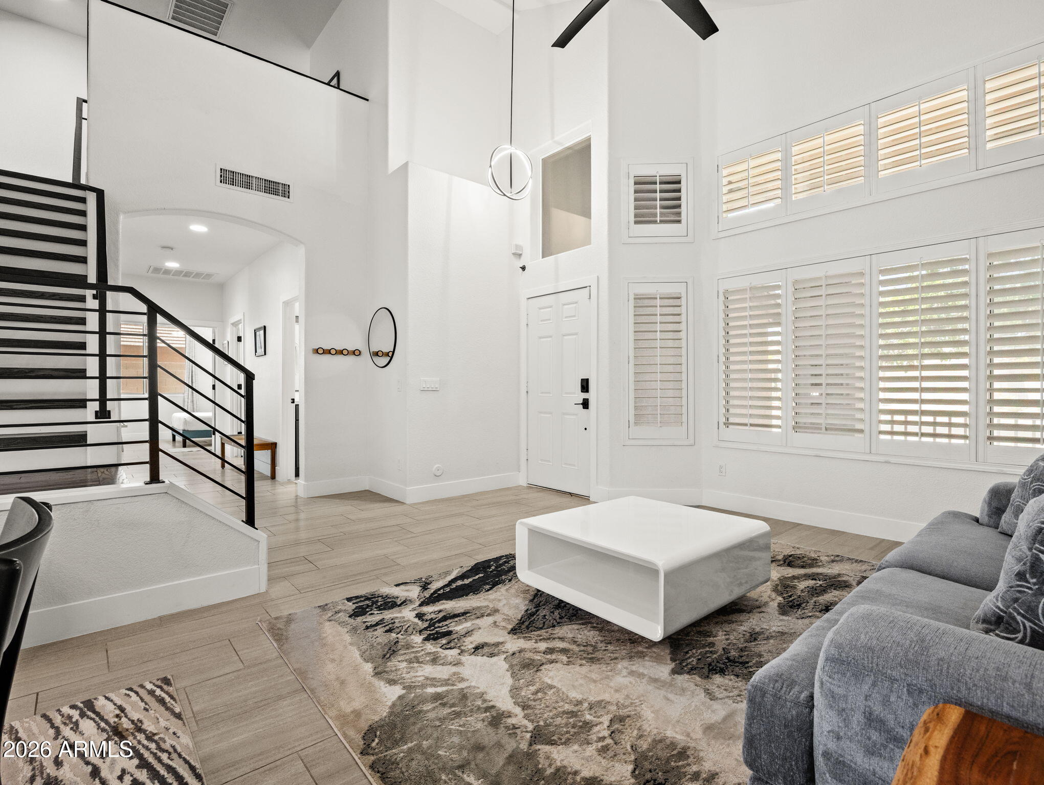 7821 W ROBIN Lane