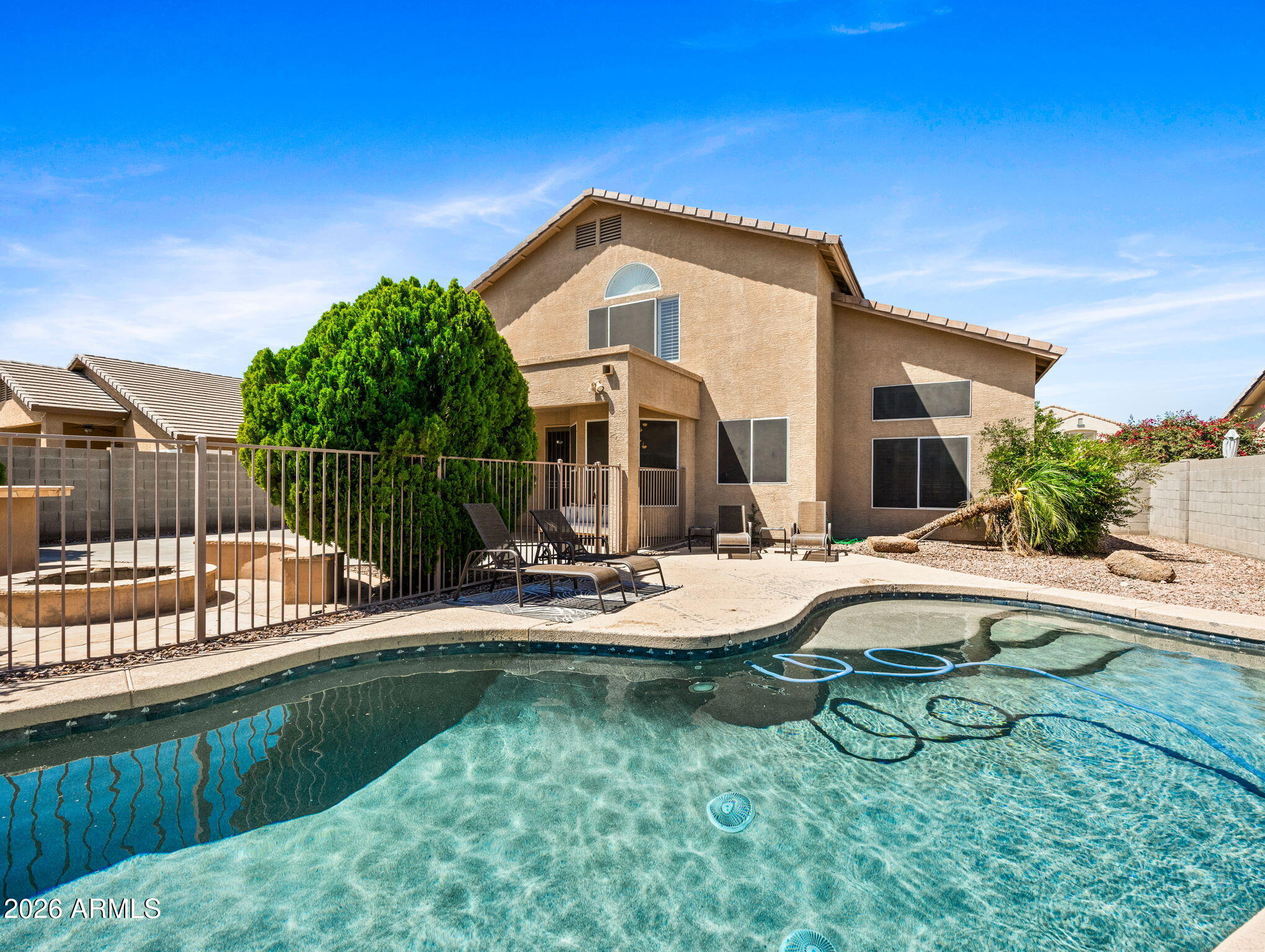 7821 W ROBIN Lane
