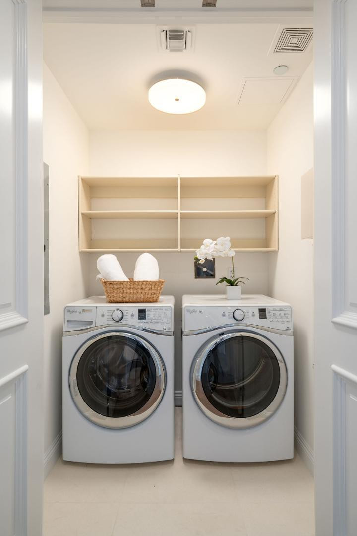 7181 E Camelback Road 504