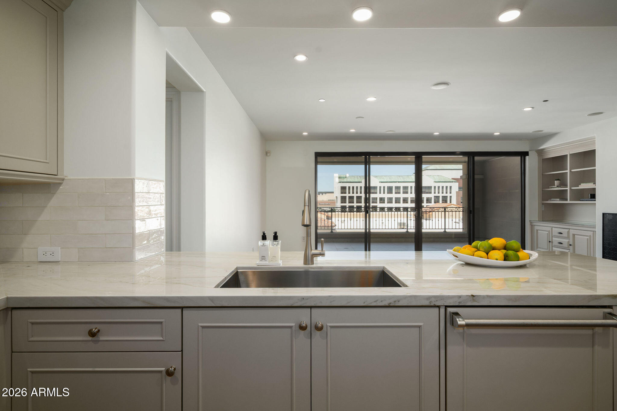 7181 E CAMELBACK Road 504