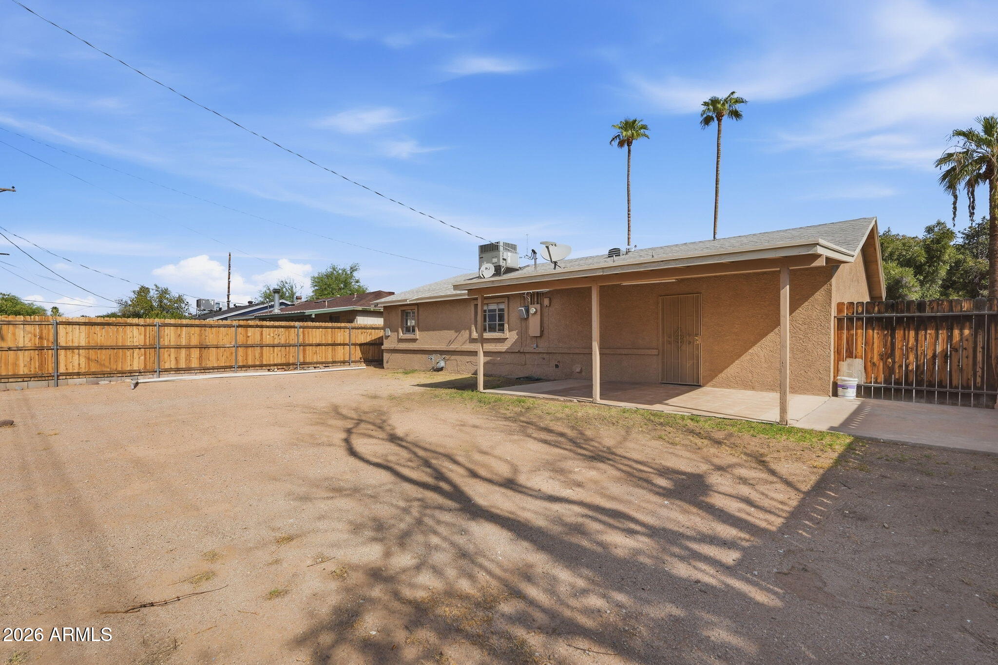 2231 W ORANGEWOOD Avenue