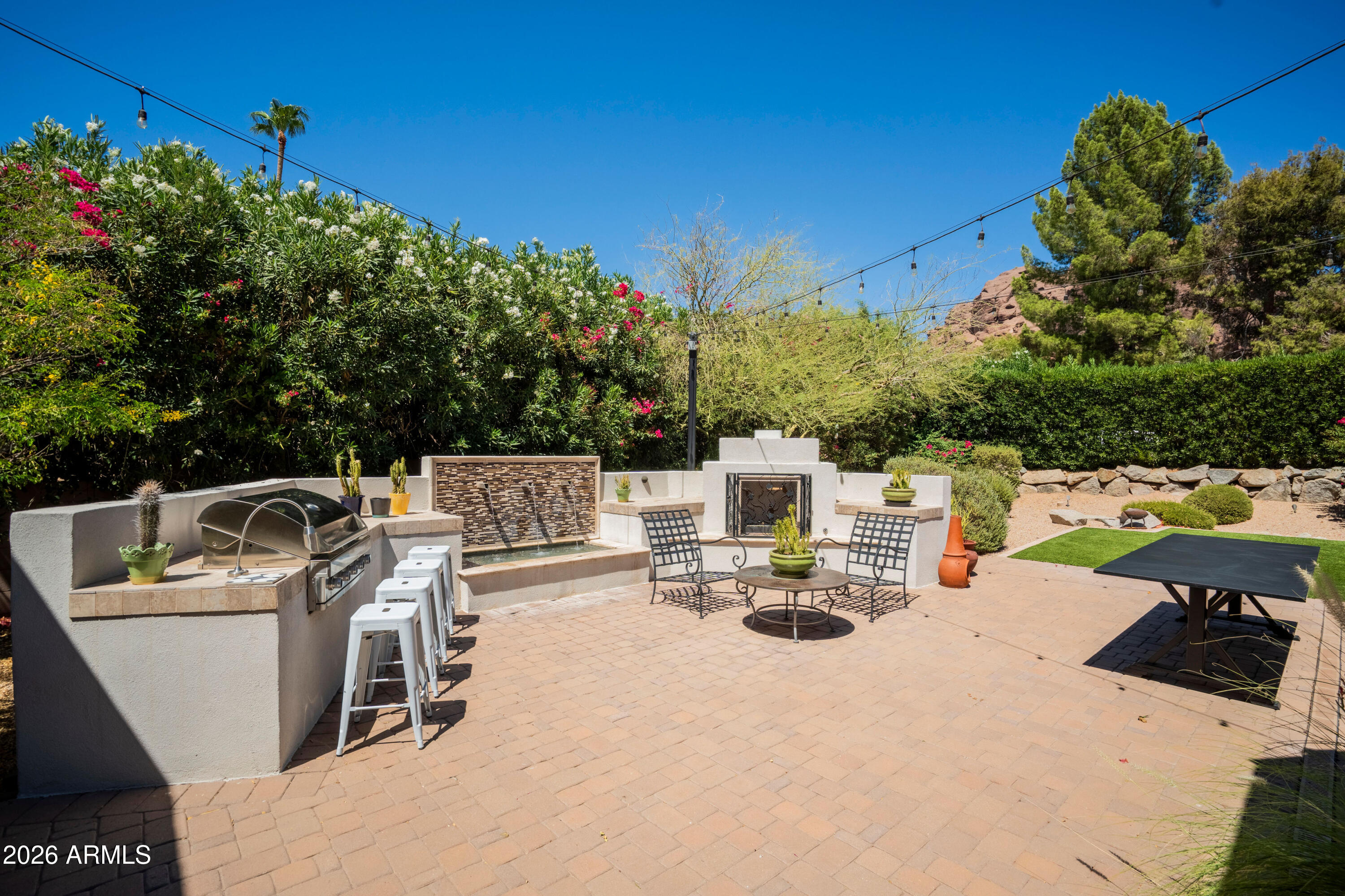 4538 E VERMONT Avenue N