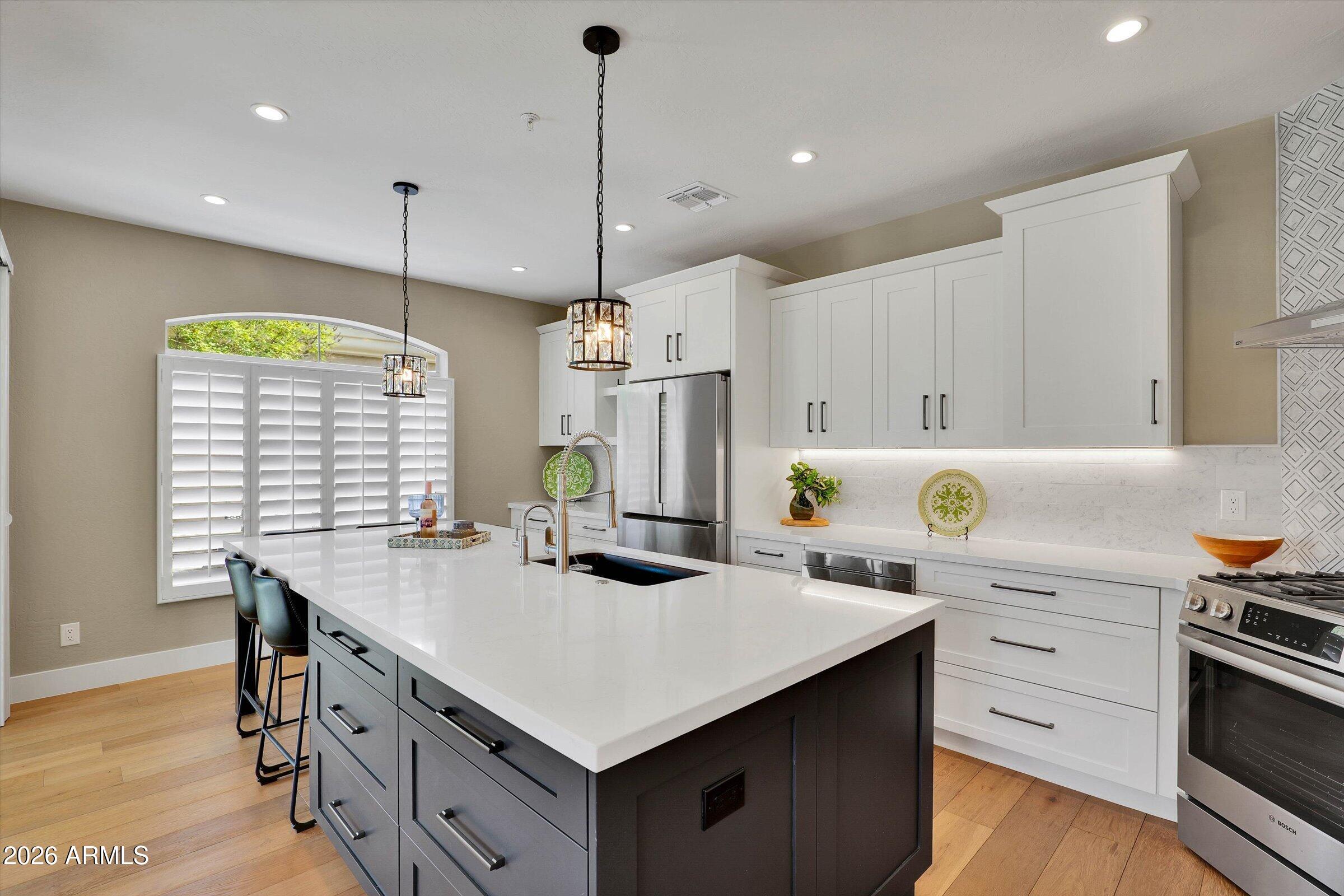 8180 E SHEA Boulevard 1025