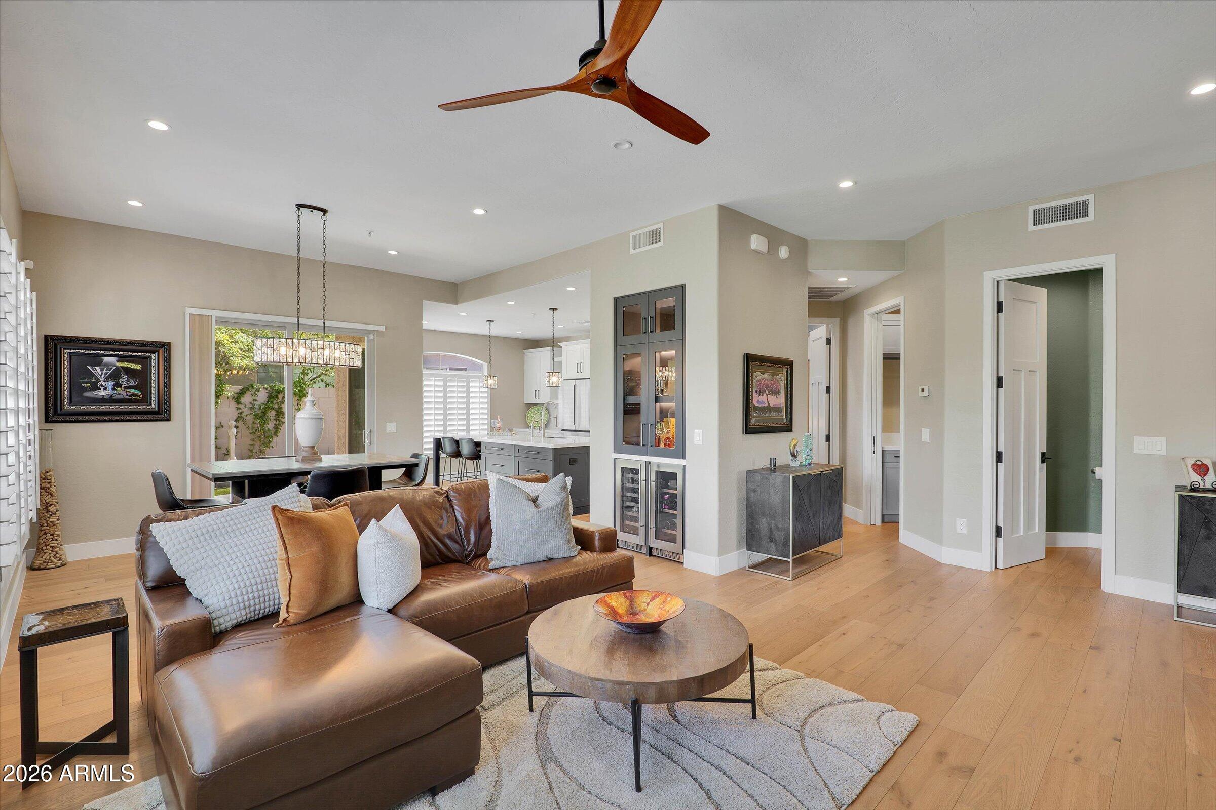8180 E SHEA Boulevard 1025