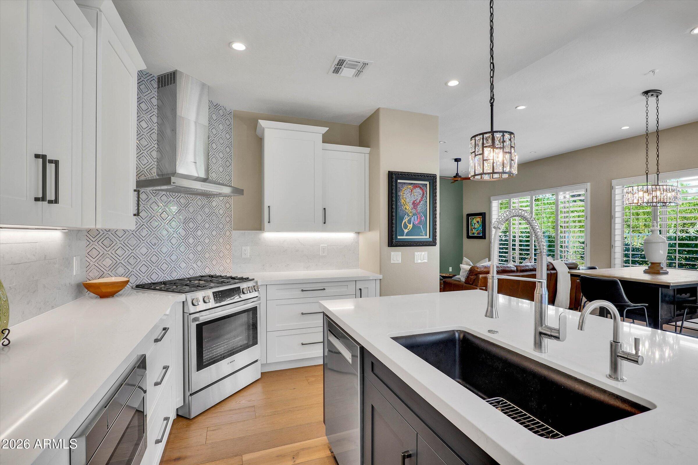 8180 E SHEA Boulevard 1025