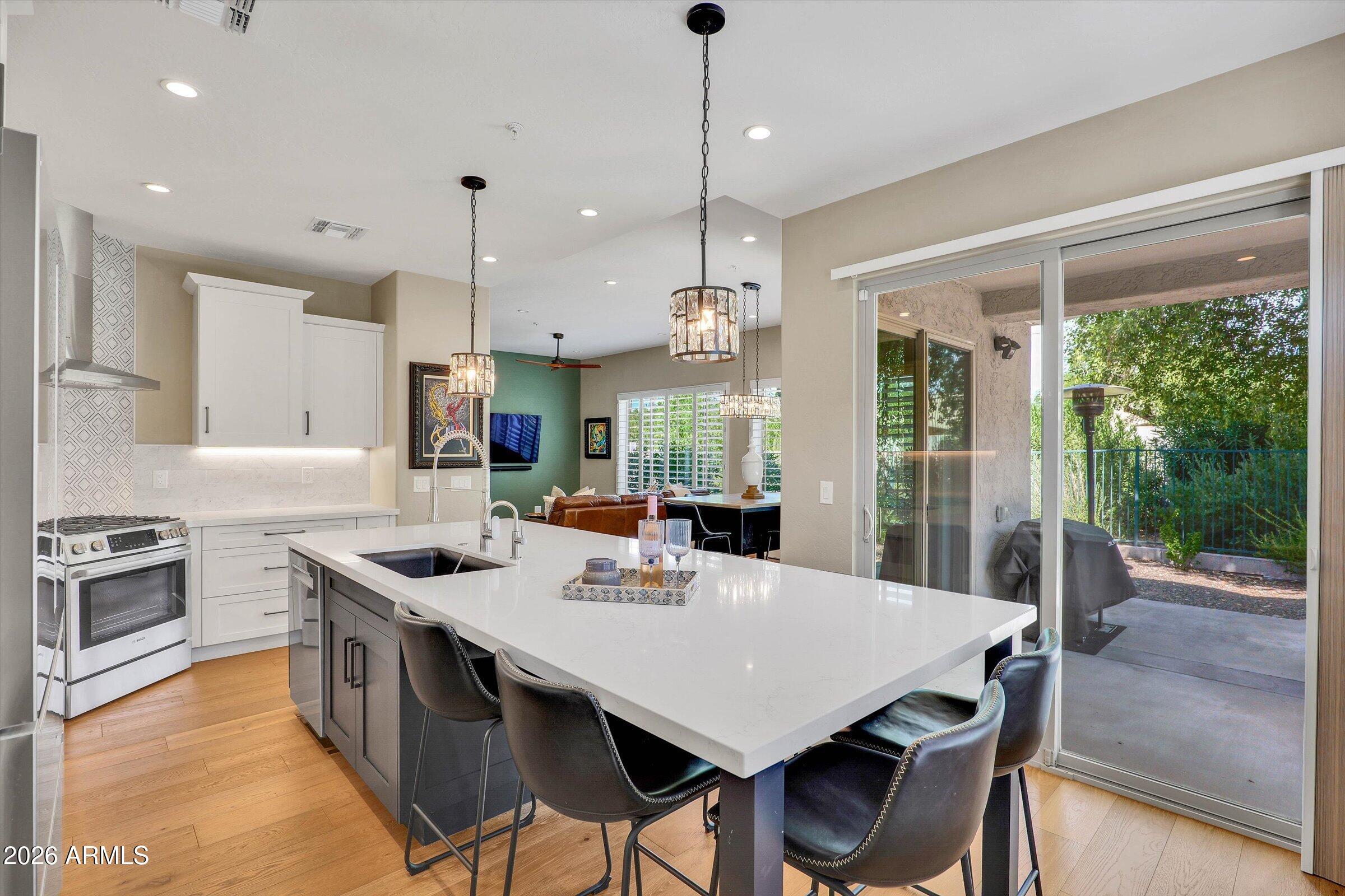 8180 E SHEA Boulevard 1025