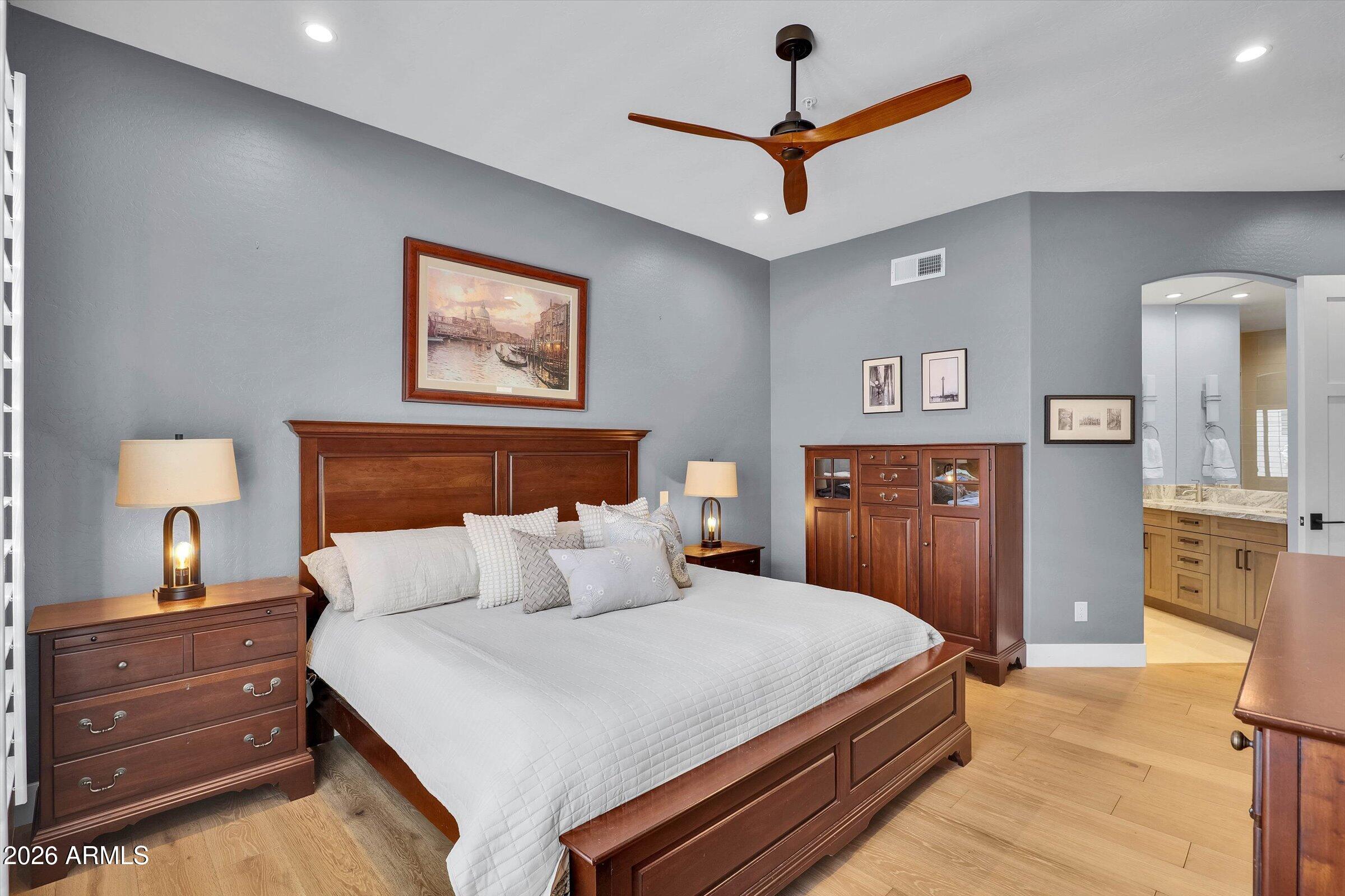 8180 E SHEA Boulevard 1025