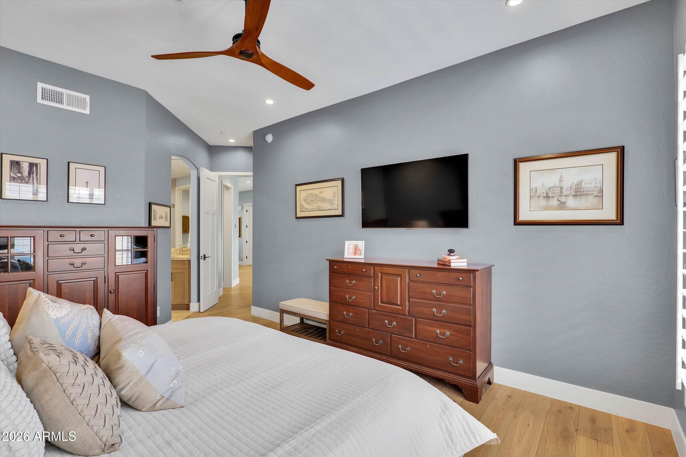 8180 E SHEA Boulevard 1025
