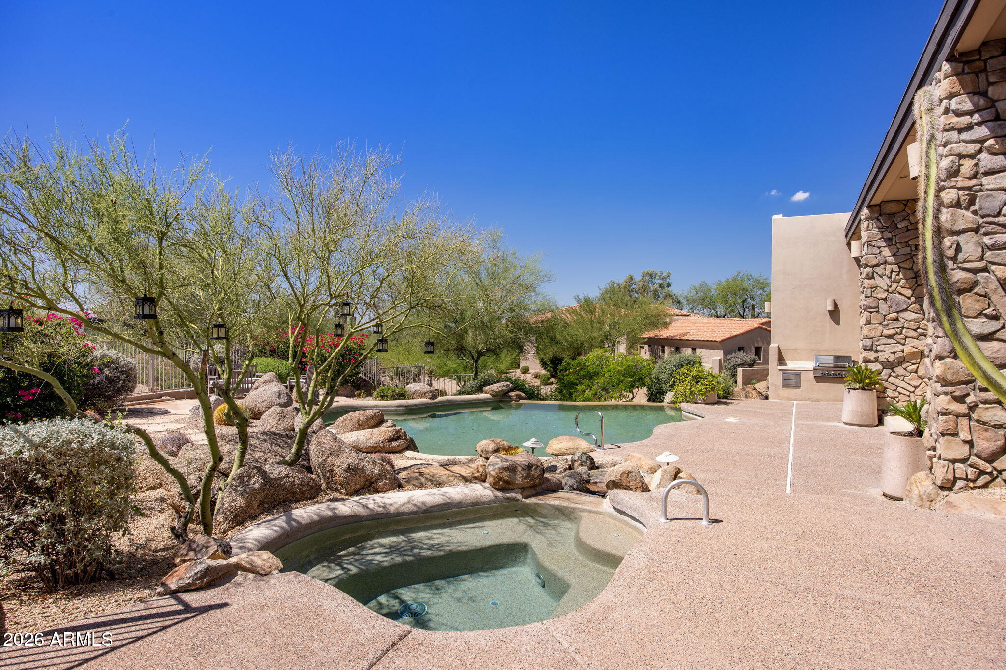 11087 E Harris Hawk Trail