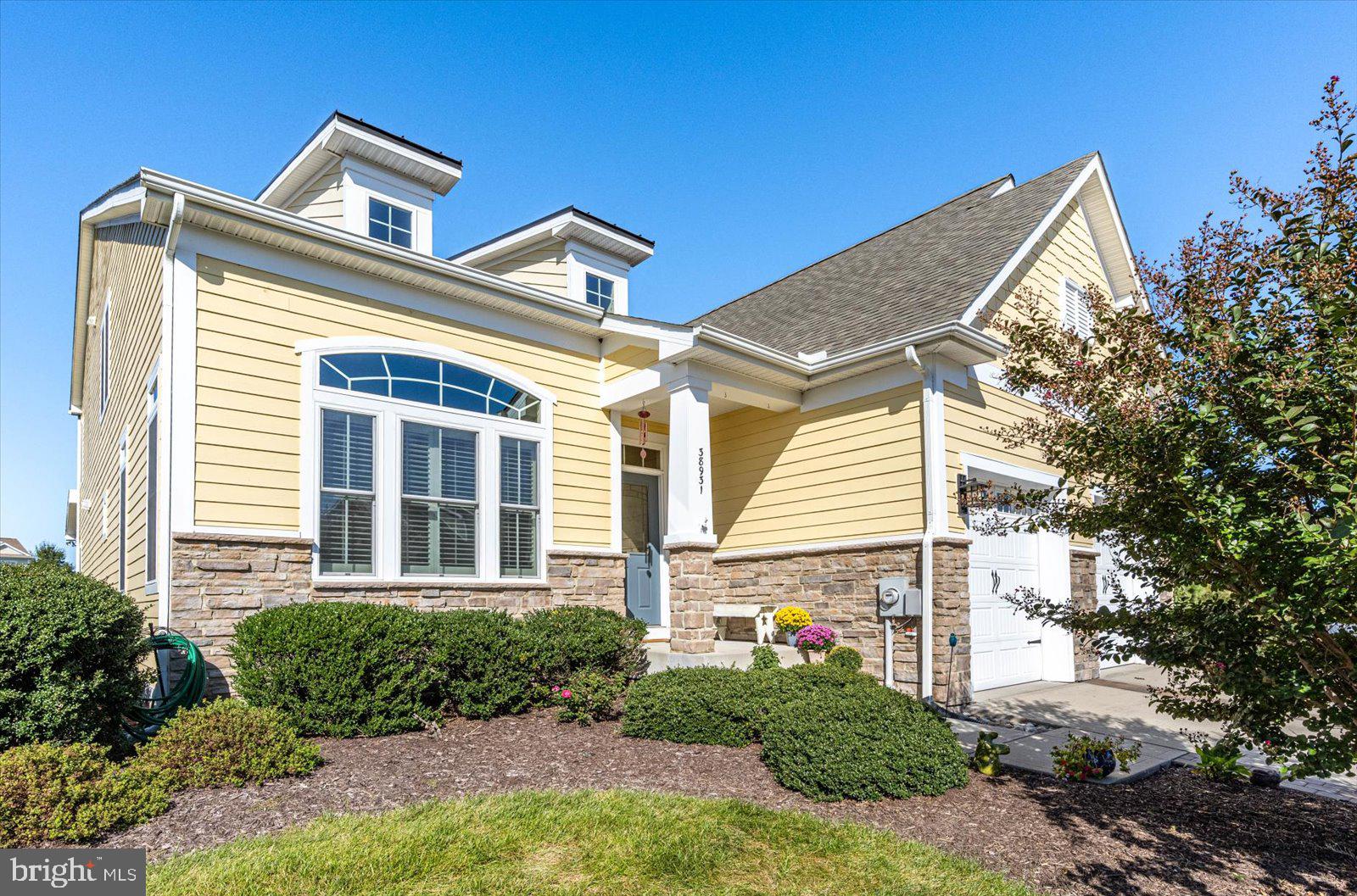 38931 Blue Indigo Rd