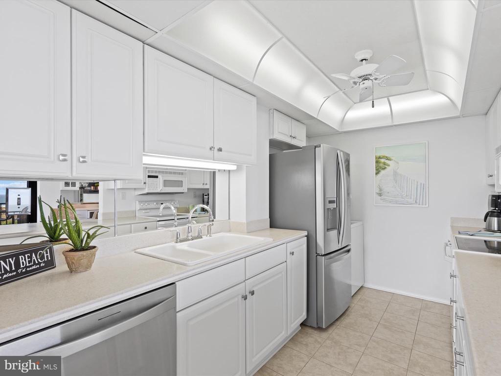 210 Dover House Rd #210s
