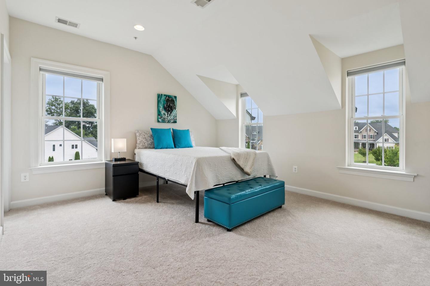 5025 Bee Frances Way