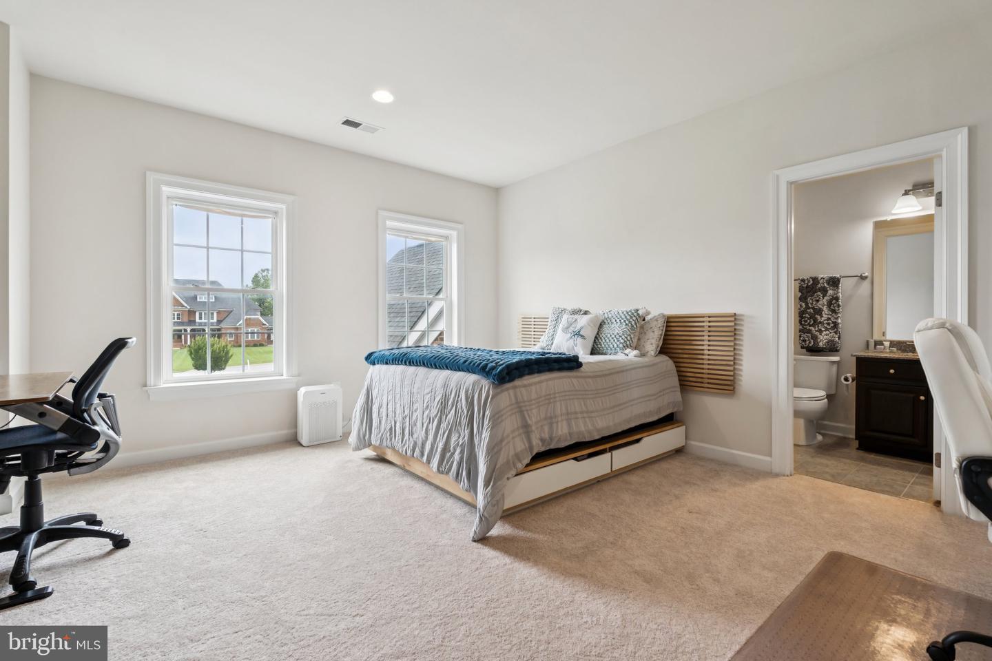 5025 Bee Frances Way