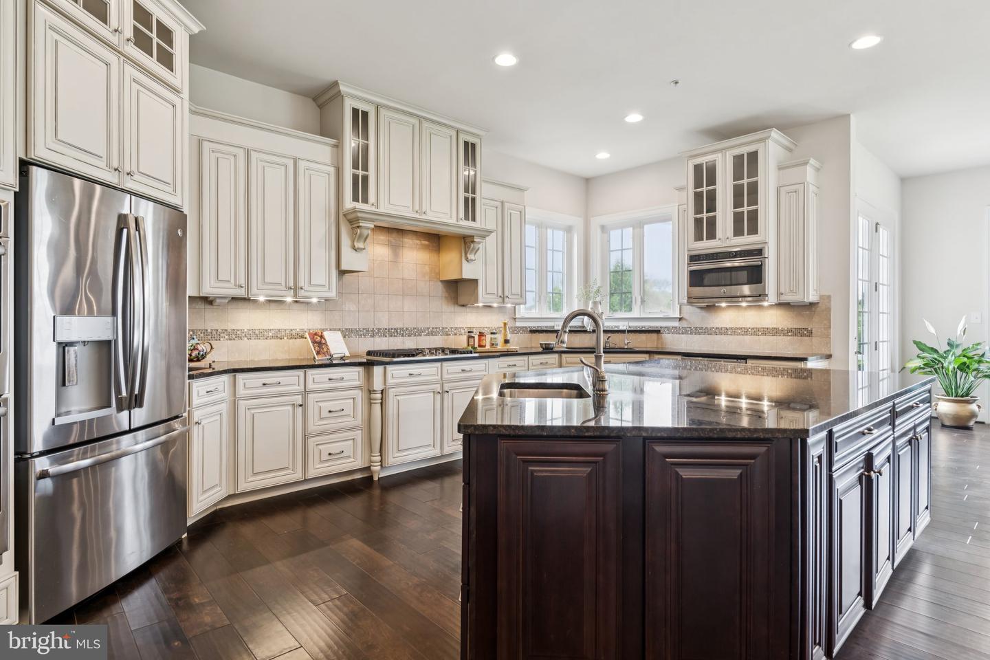 5025 Bee Frances Way