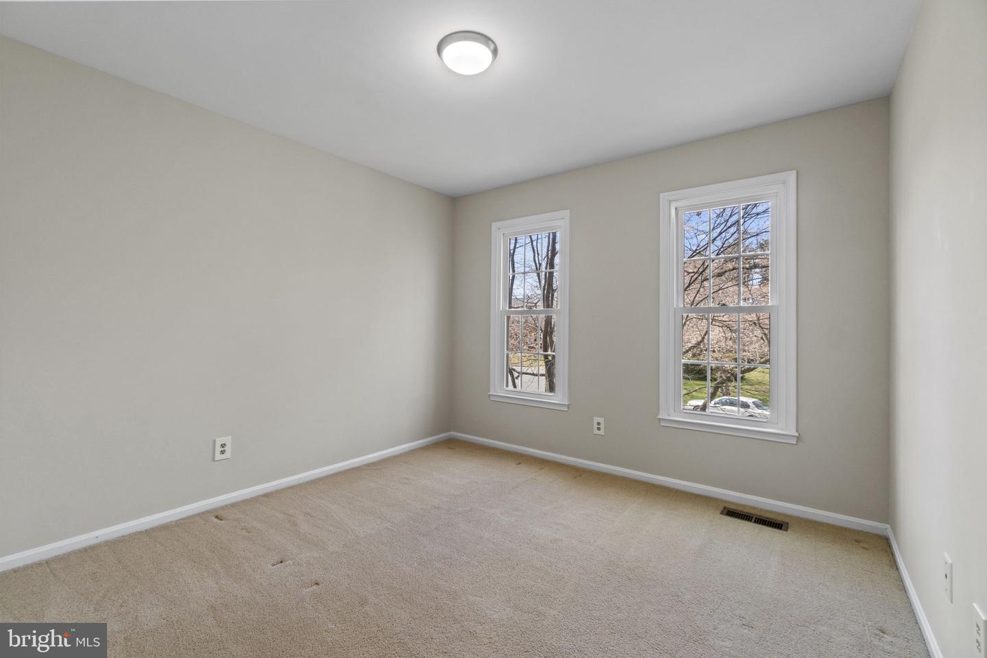 7 Thorburn PLACE