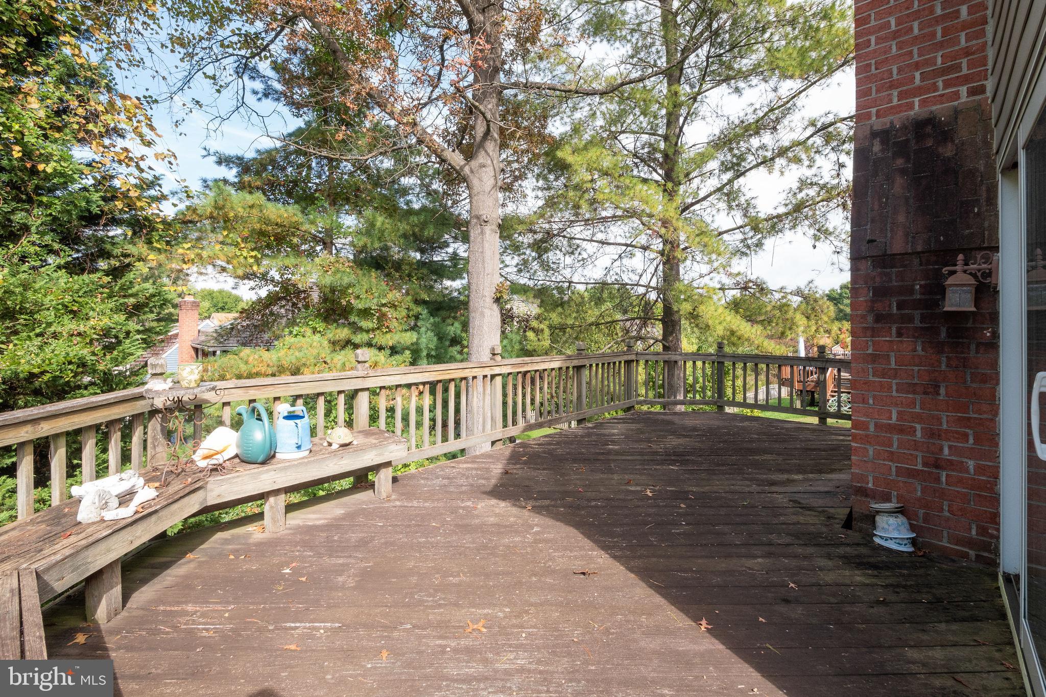 505 Midsummer Dr