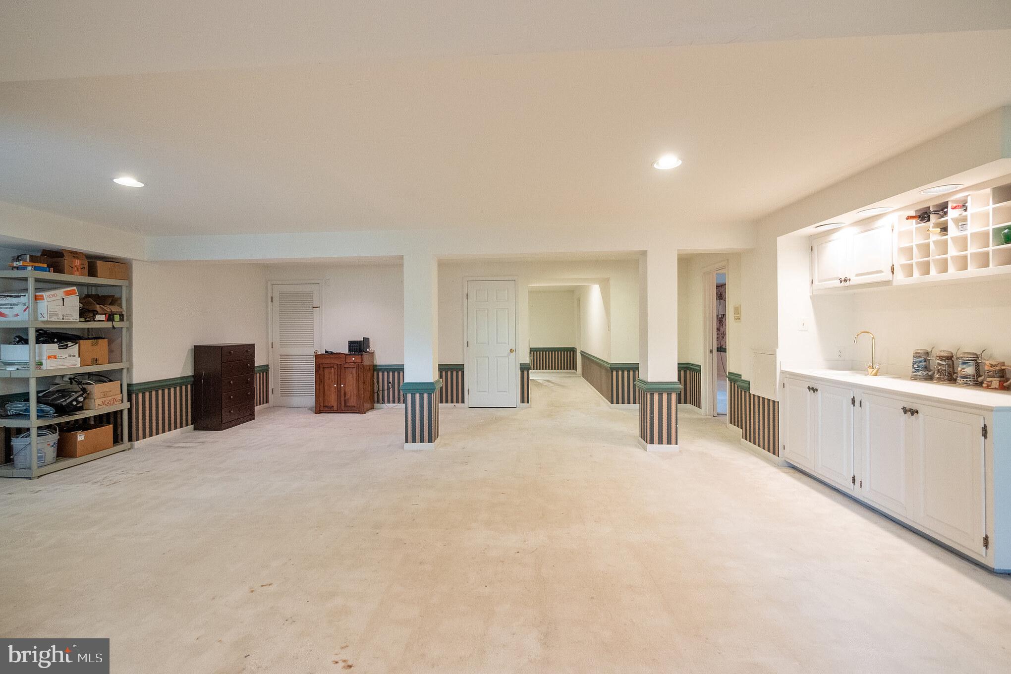 505 Midsummer Dr