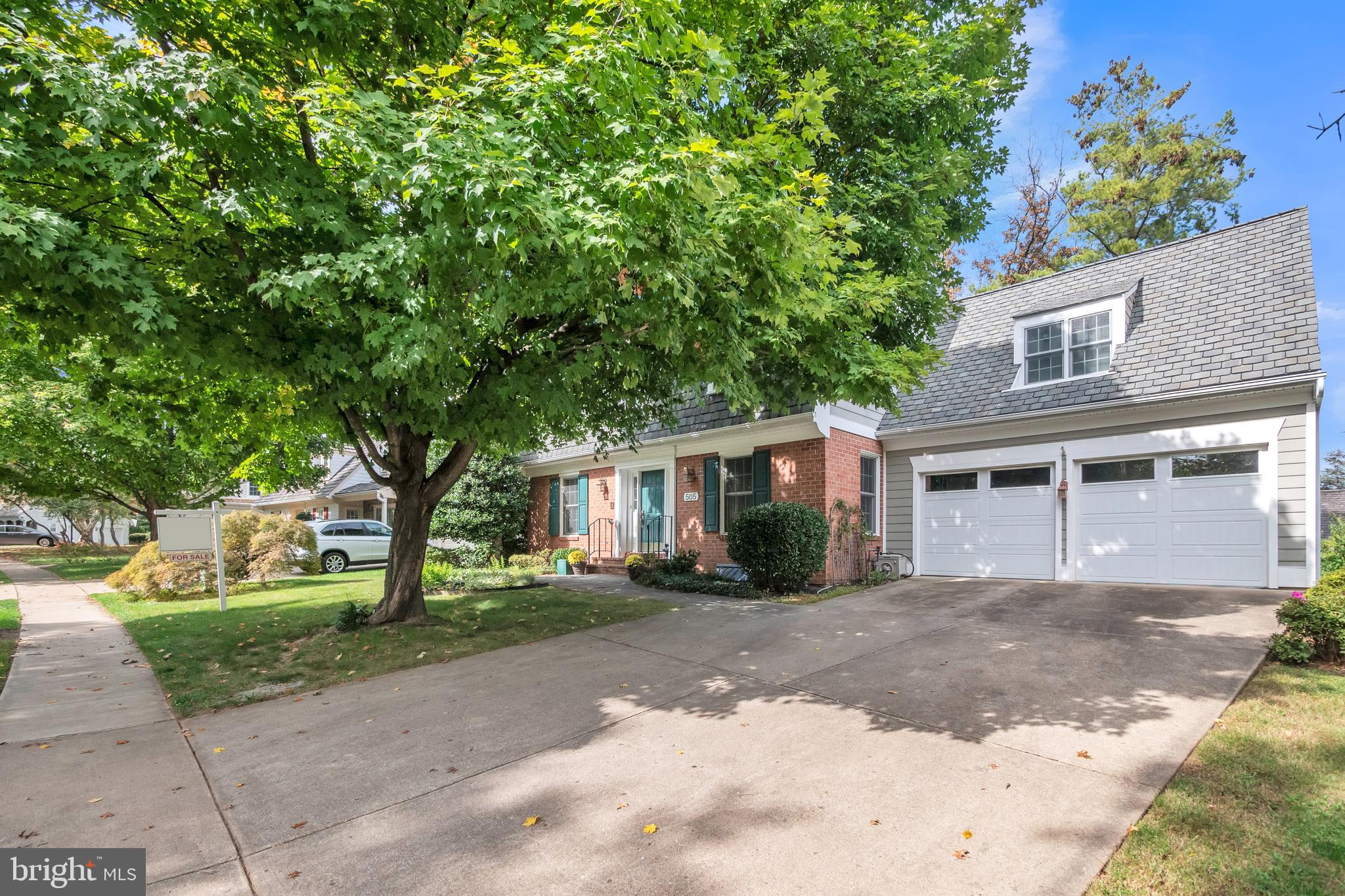 505 Midsummer Dr
