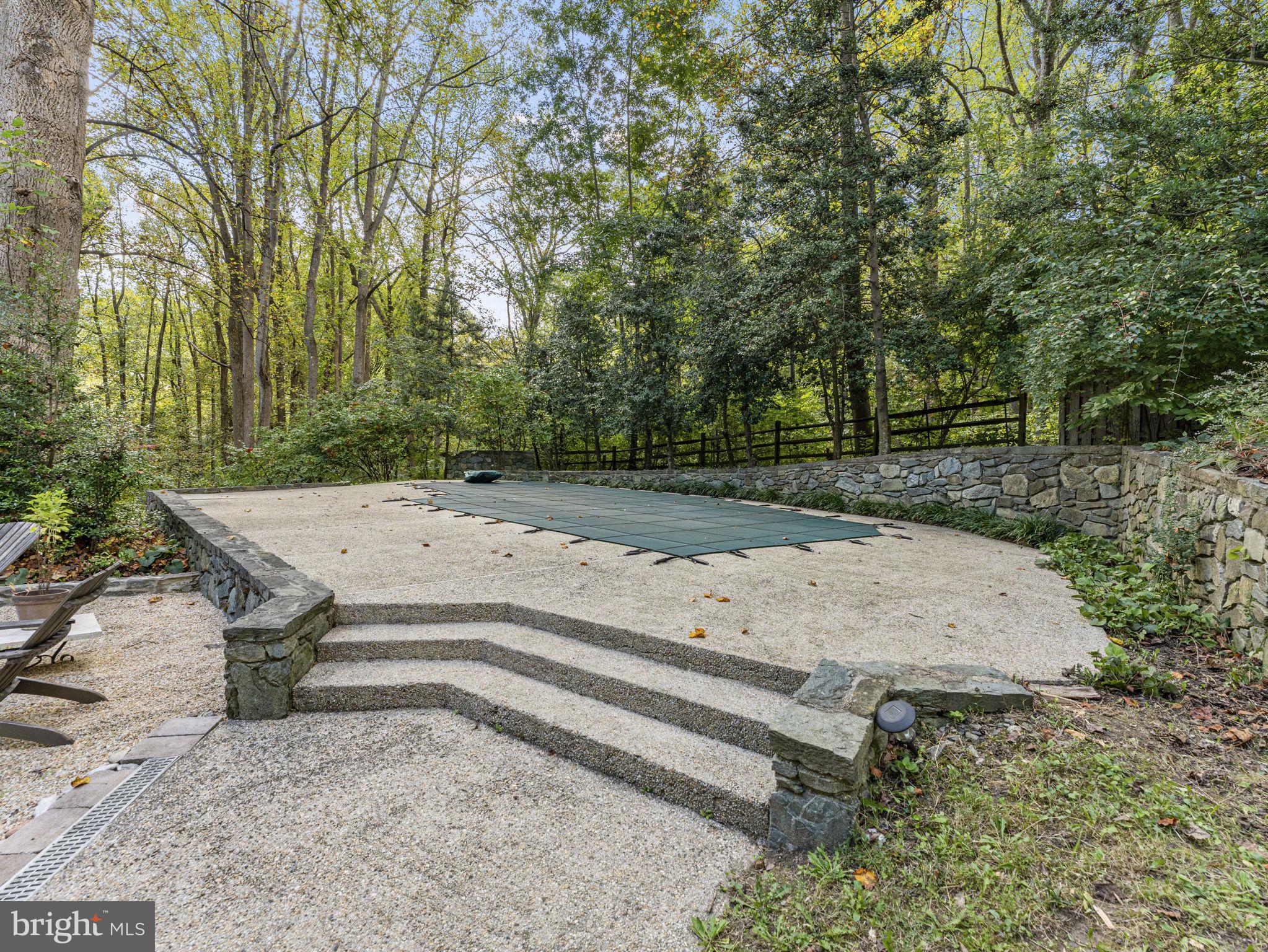 10815 Swains Lock ROAD