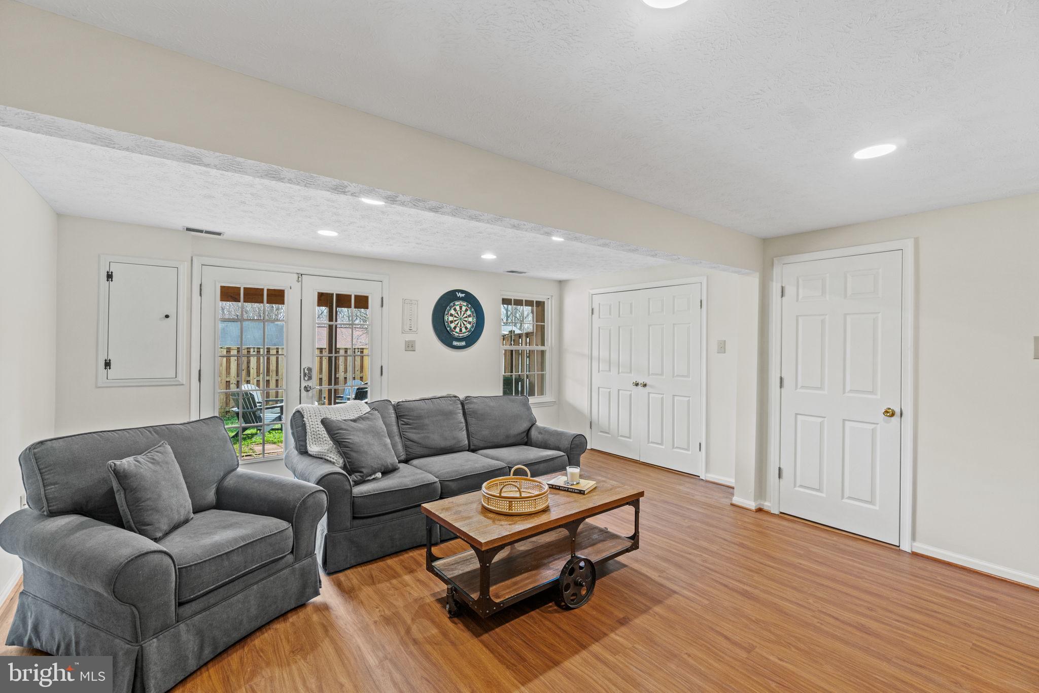 520 Palmspring Dr