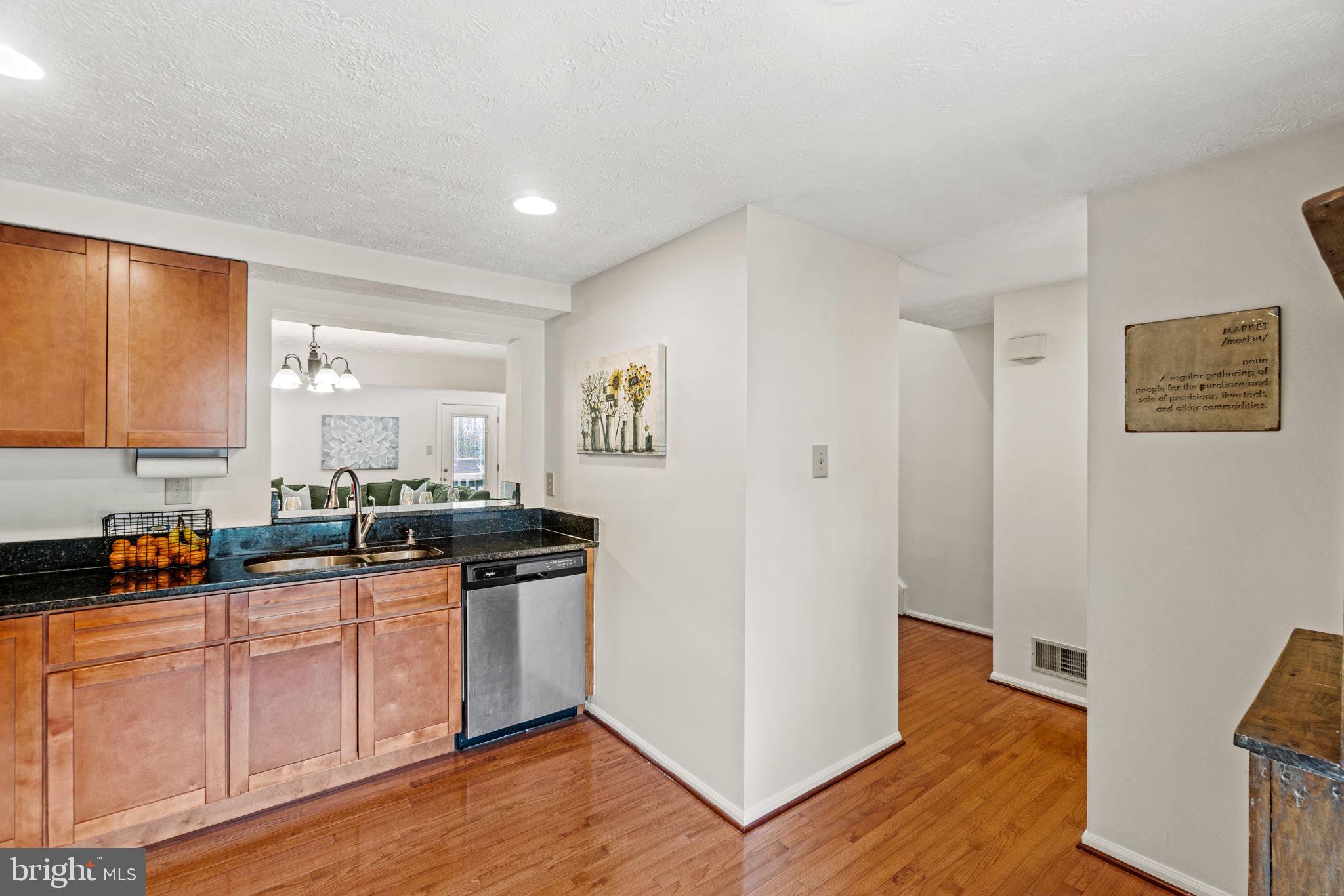520 Palmspring Dr