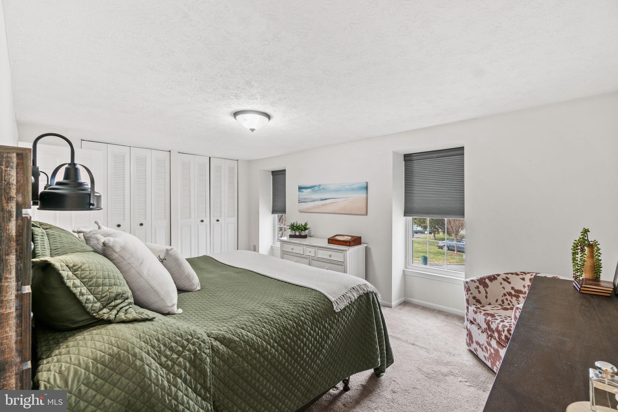 520 Palmspring Dr