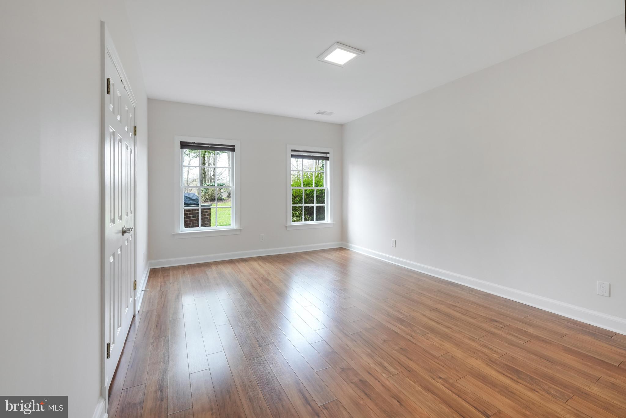 7806 Orchard Gate Ct