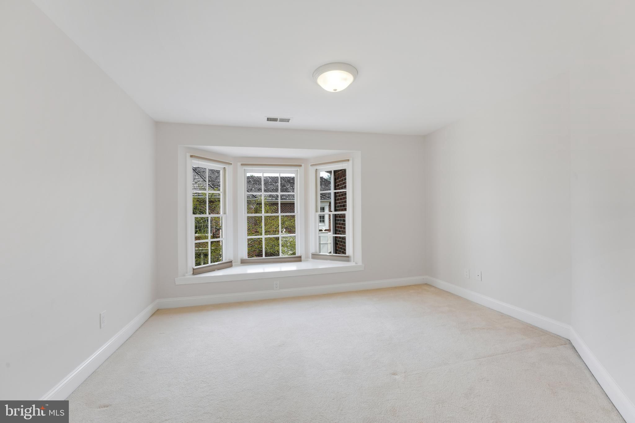 7806 Orchard Gate Ct