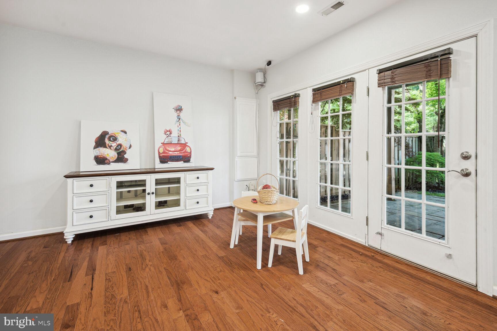 13506 Flowerfield Dr