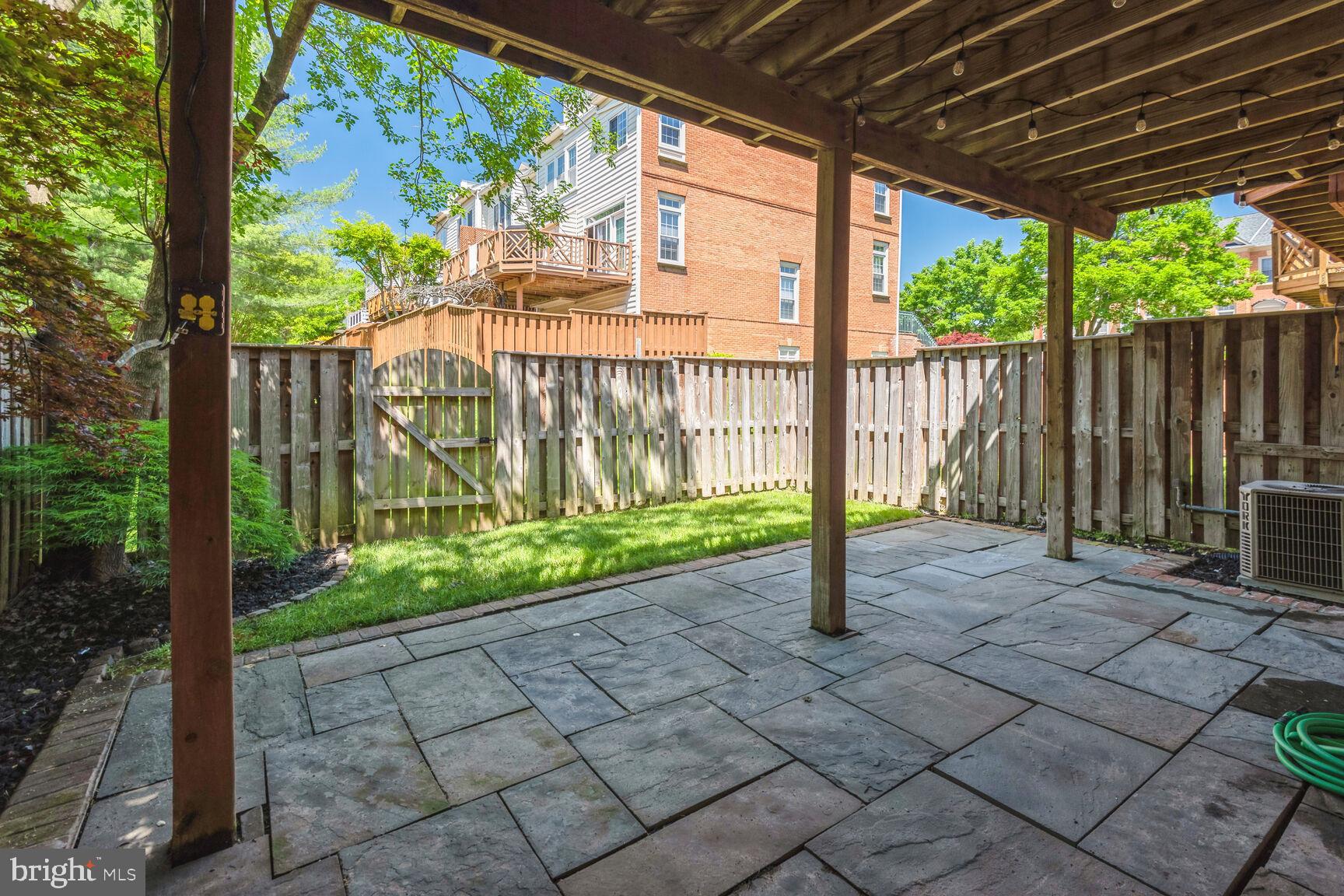 13506 Flowerfield Dr