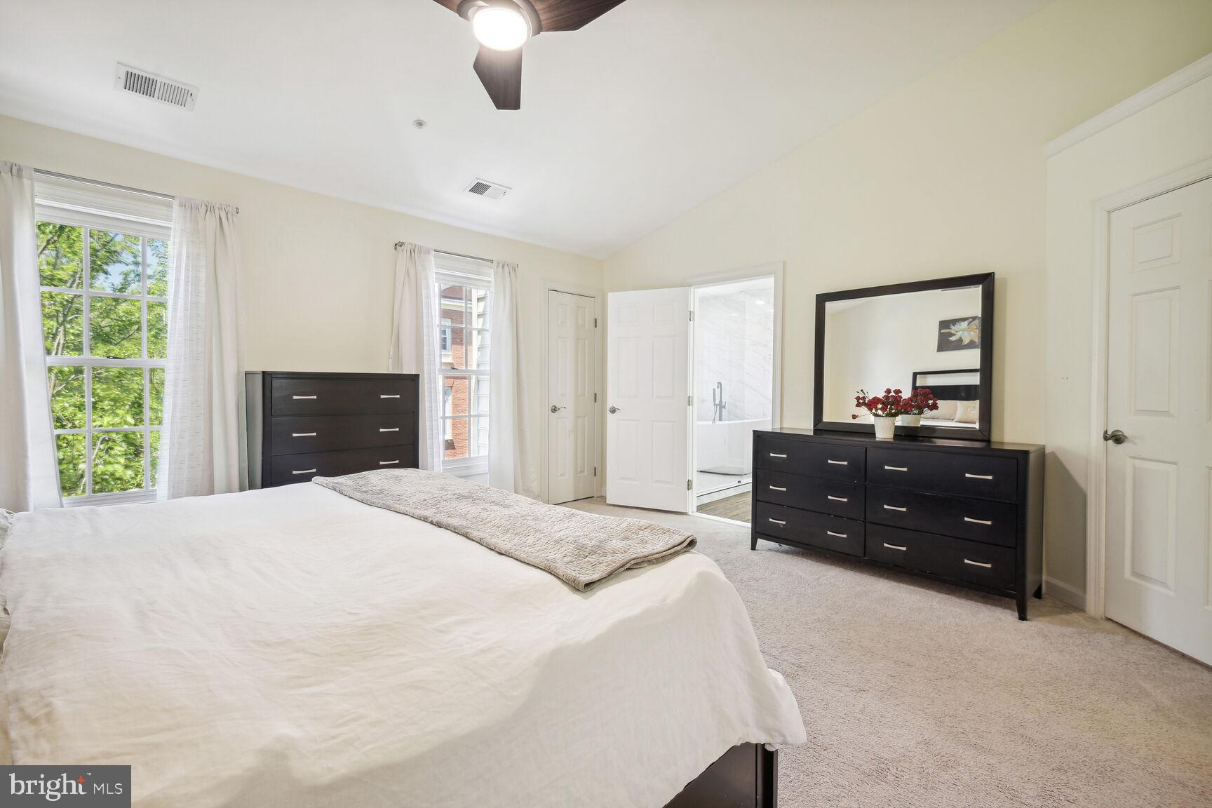 13506 Flowerfield Dr