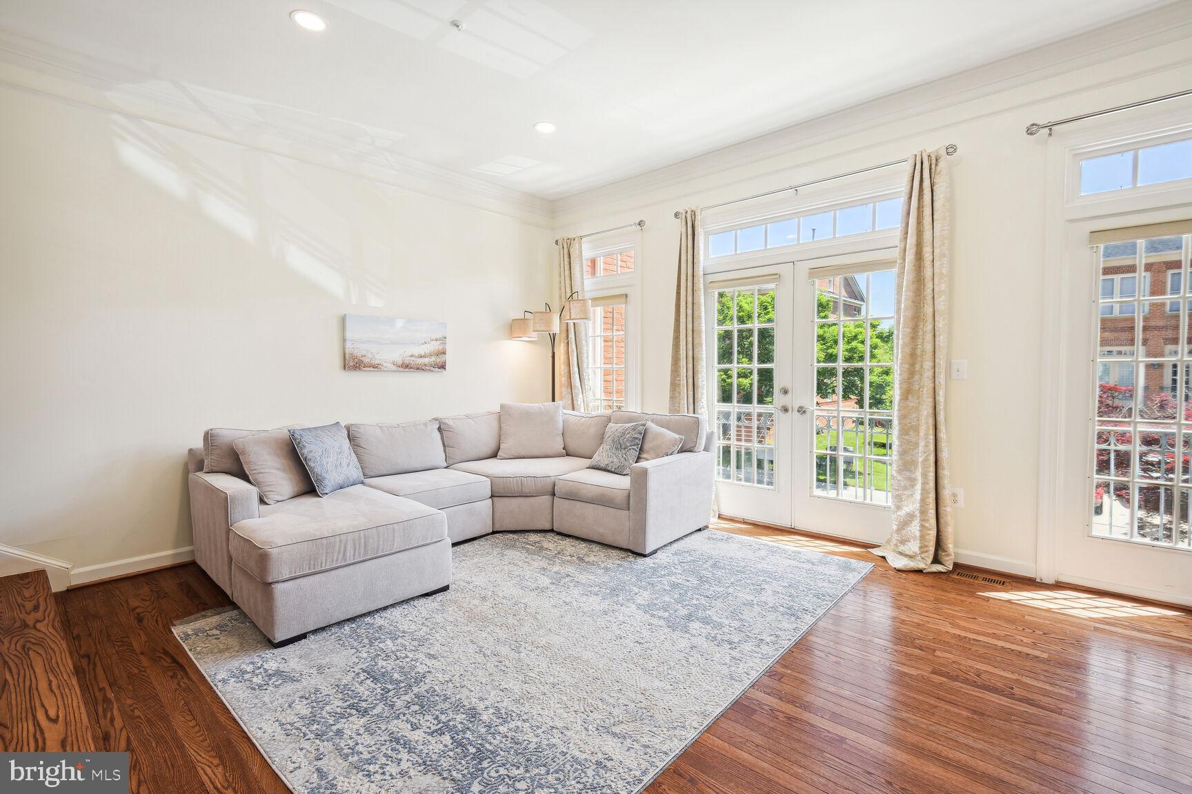 13506 Flowerfield Dr
