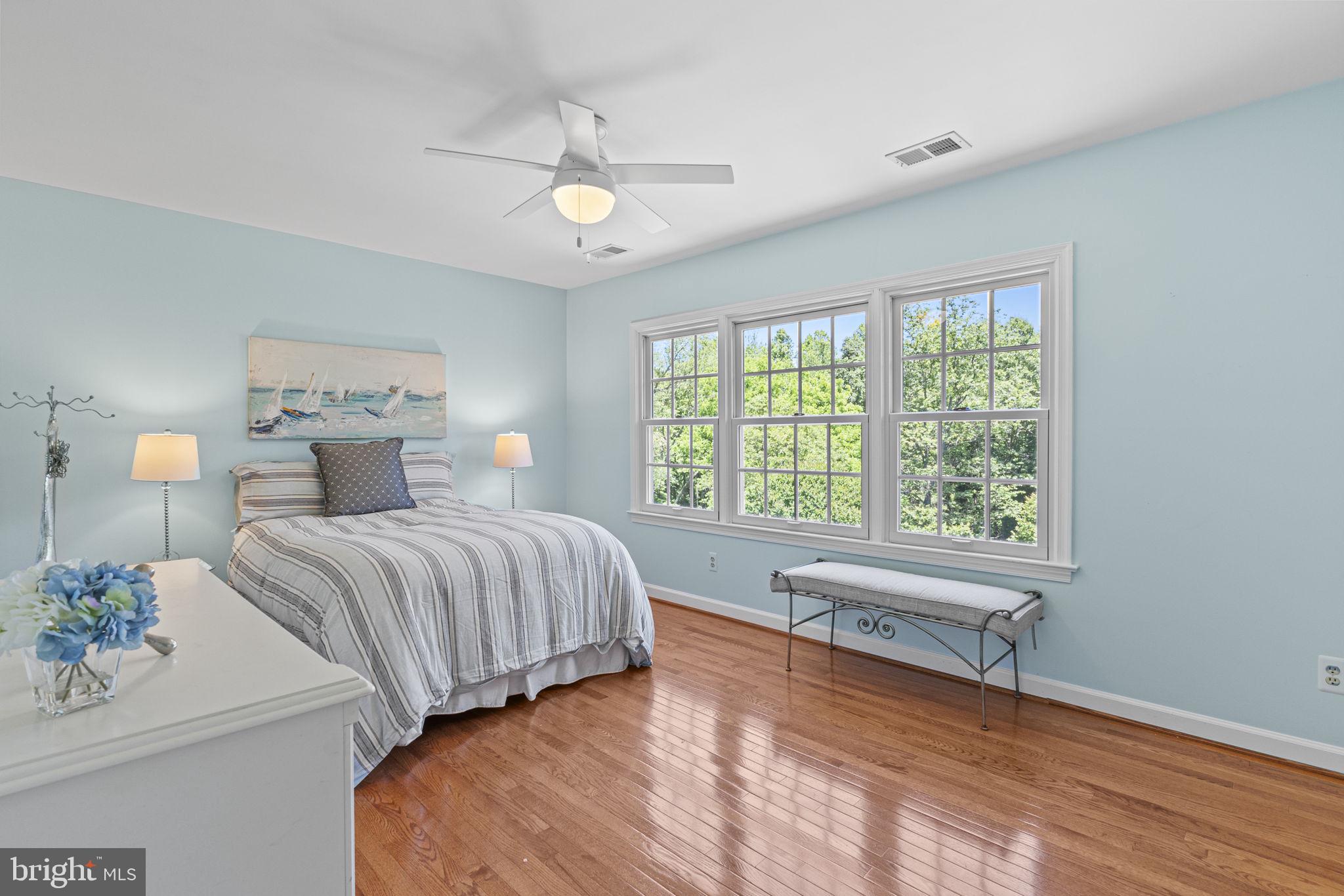 13525 Haddonfield Ln