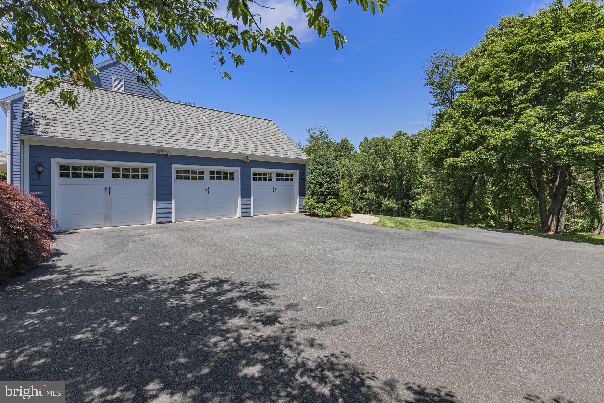 13525 Haddonfield Ln
