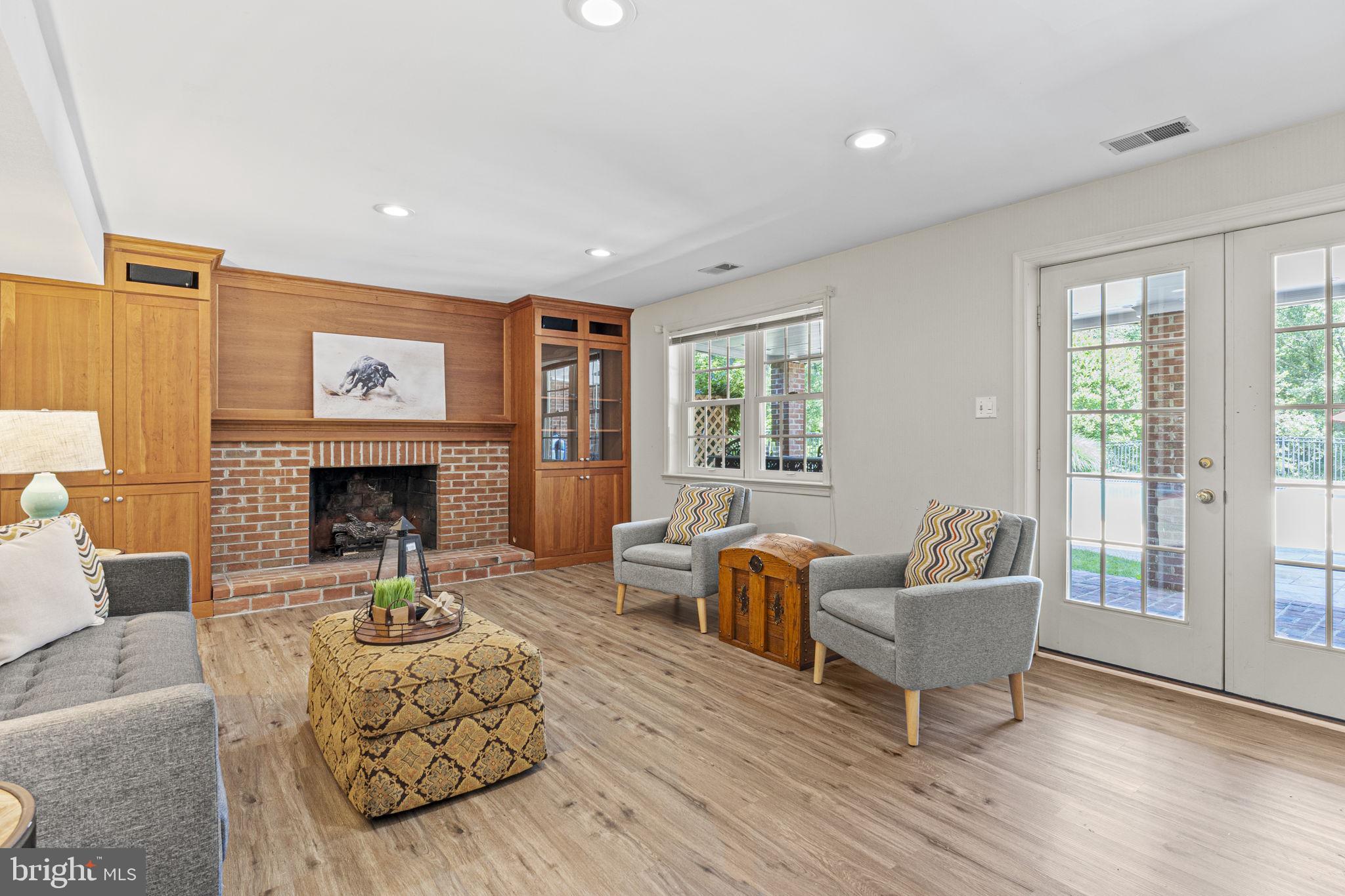 13525 Haddonfield Ln