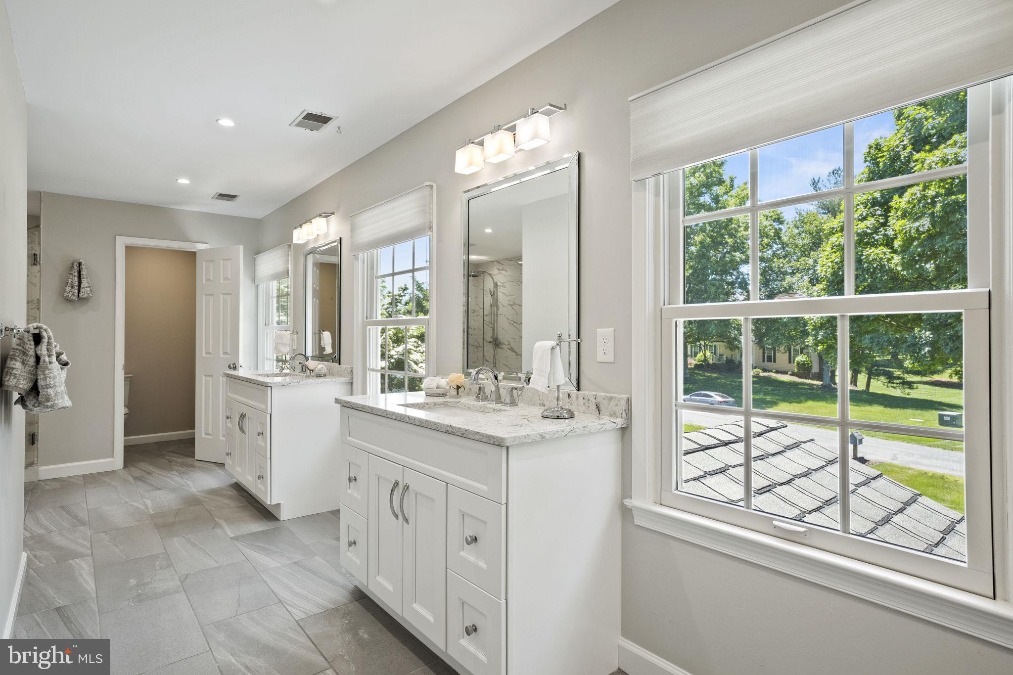 13525 Haddonfield Ln