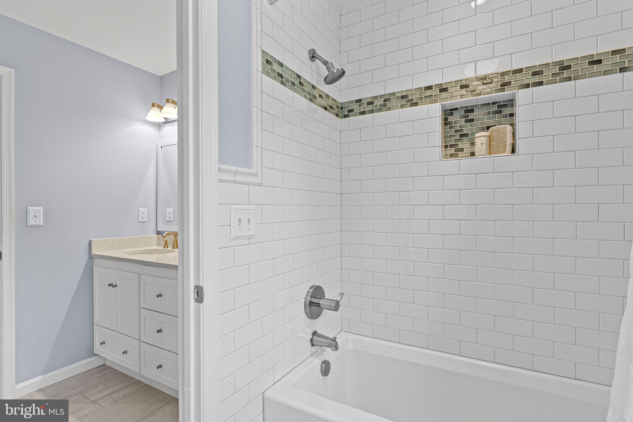 13525 Haddonfield Ln