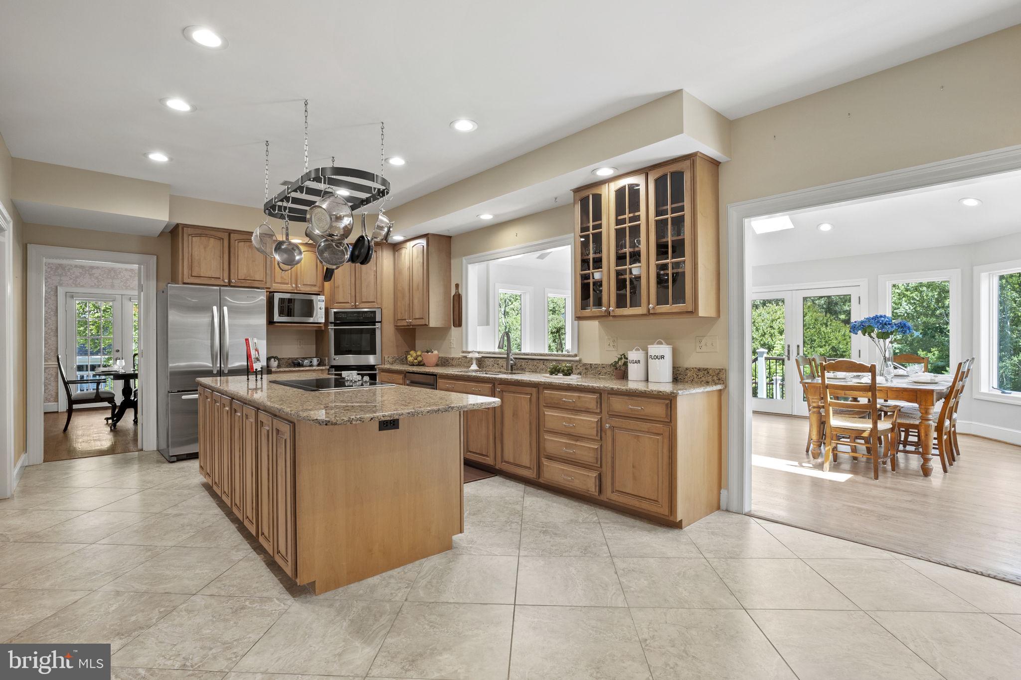 13525 Haddonfield Ln