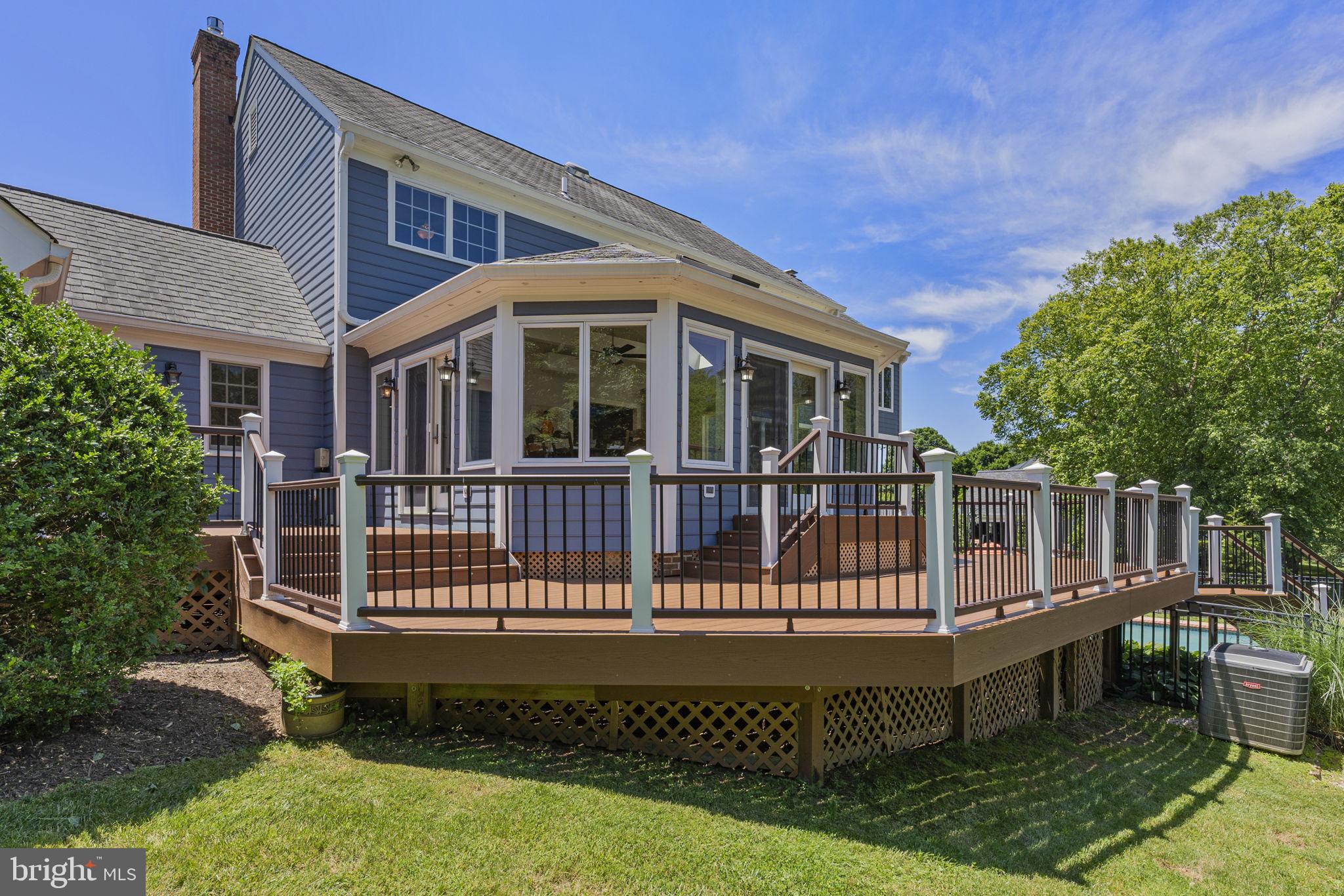 13525 Haddonfield Ln