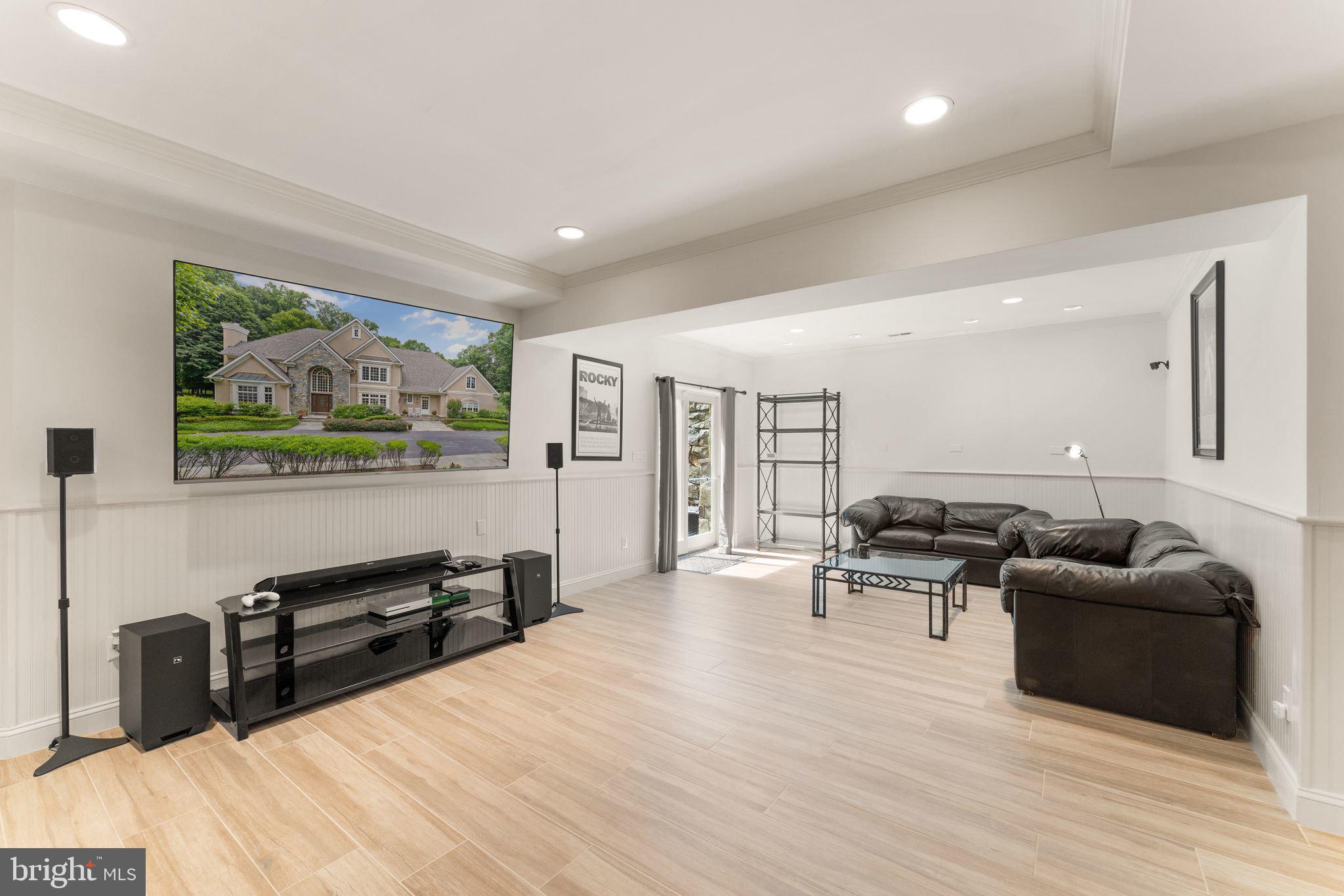 11106 S Glen Rd
