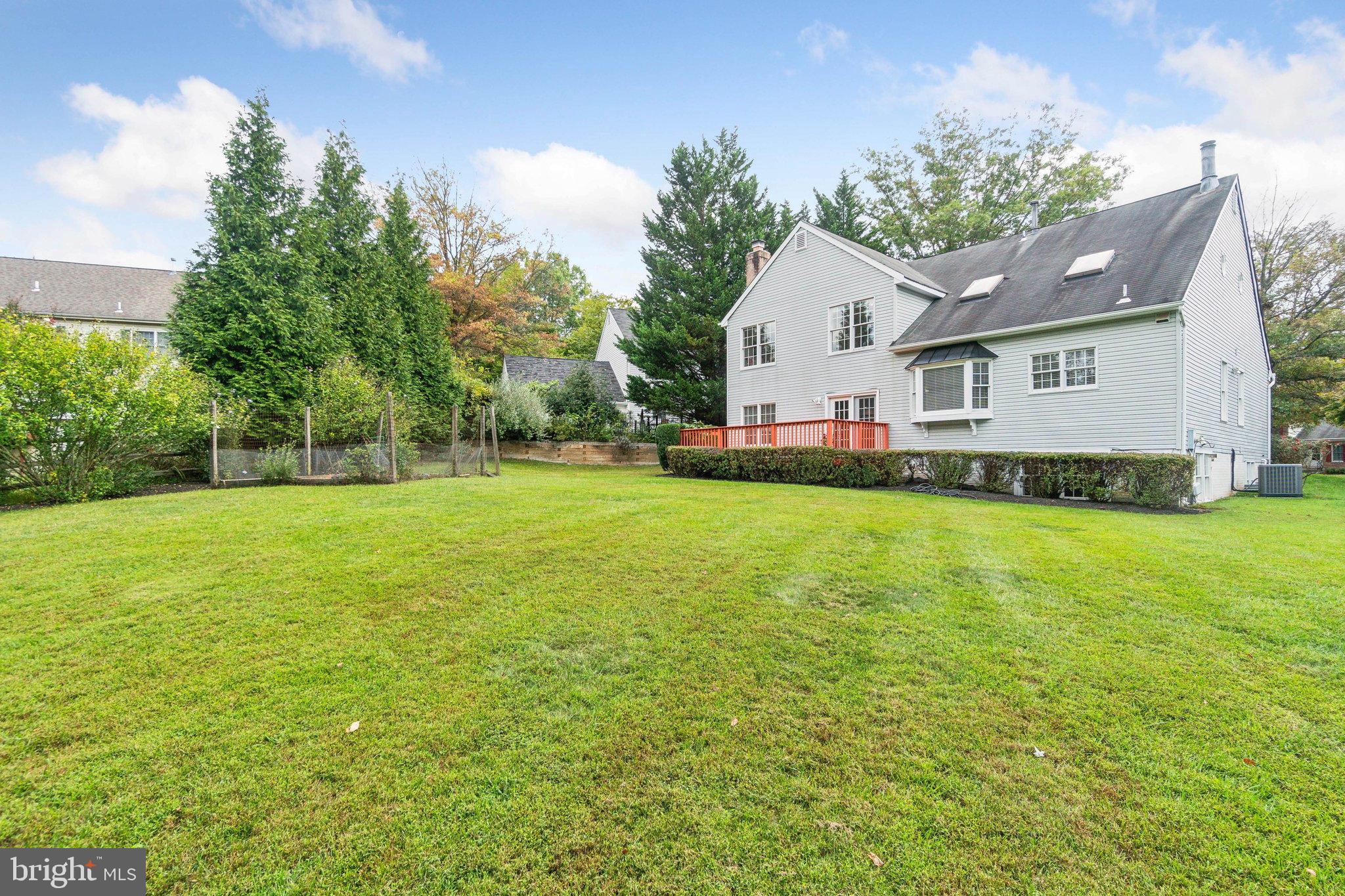 15510 Ambiance Dr