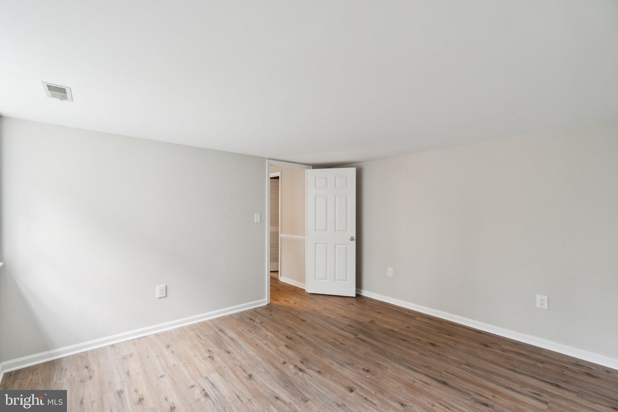 15510 Ambiance Dr