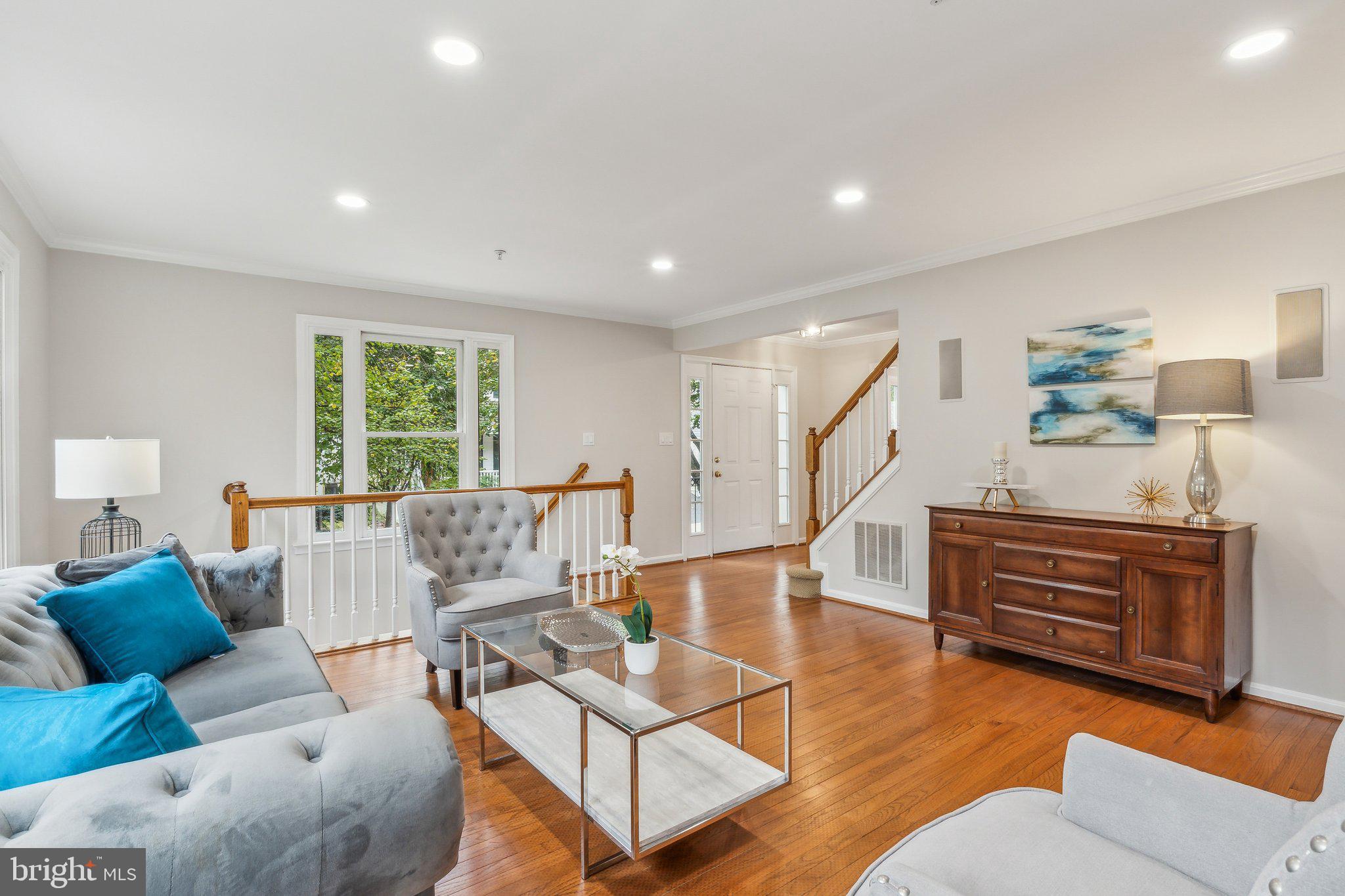 309 Ridgepoint Pl