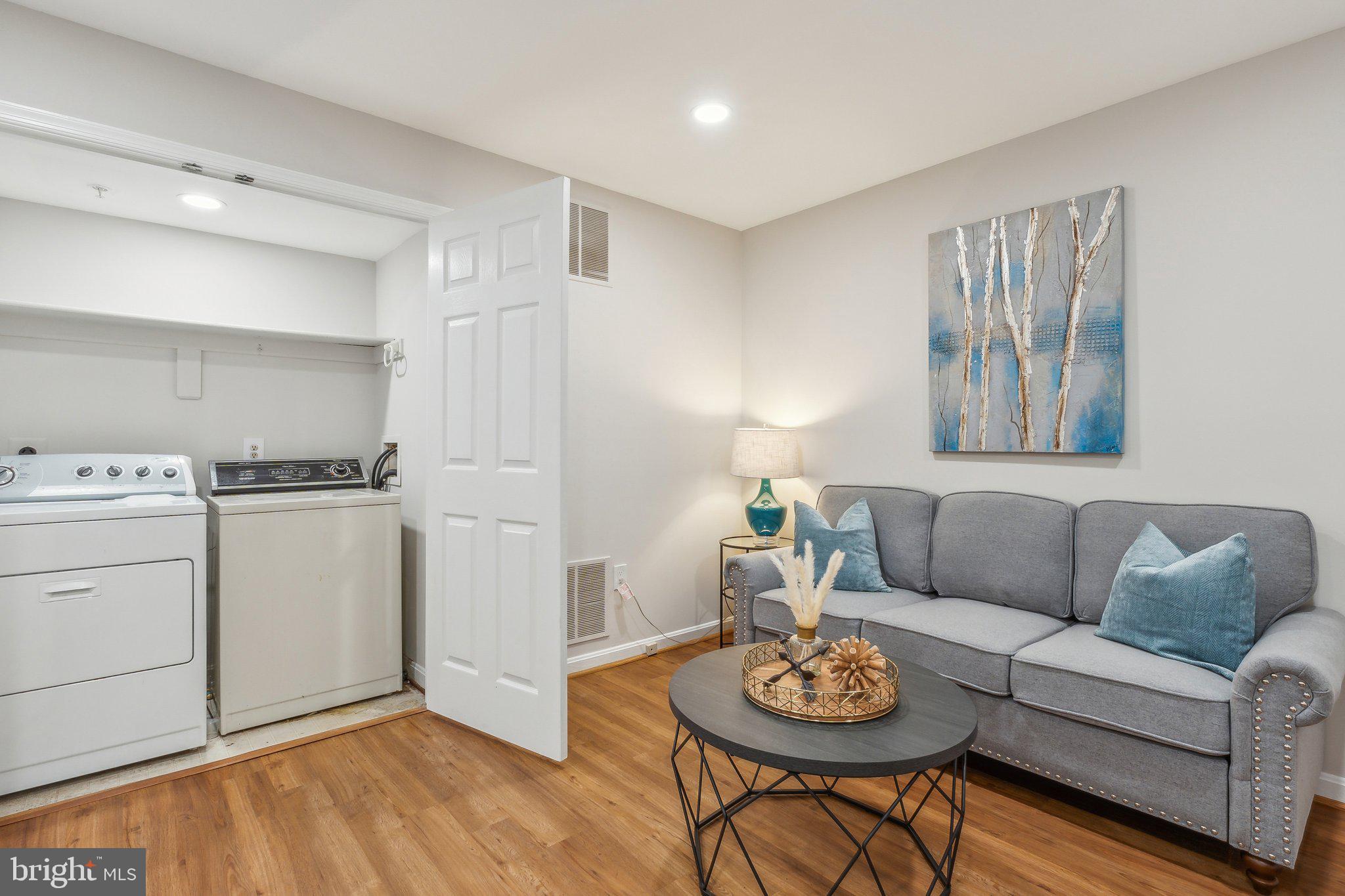 309 Ridgepoint Pl